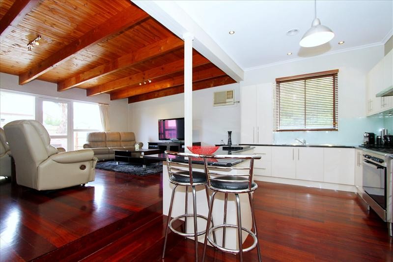 17 Glenora Avenue, Coburg, VIC 3058