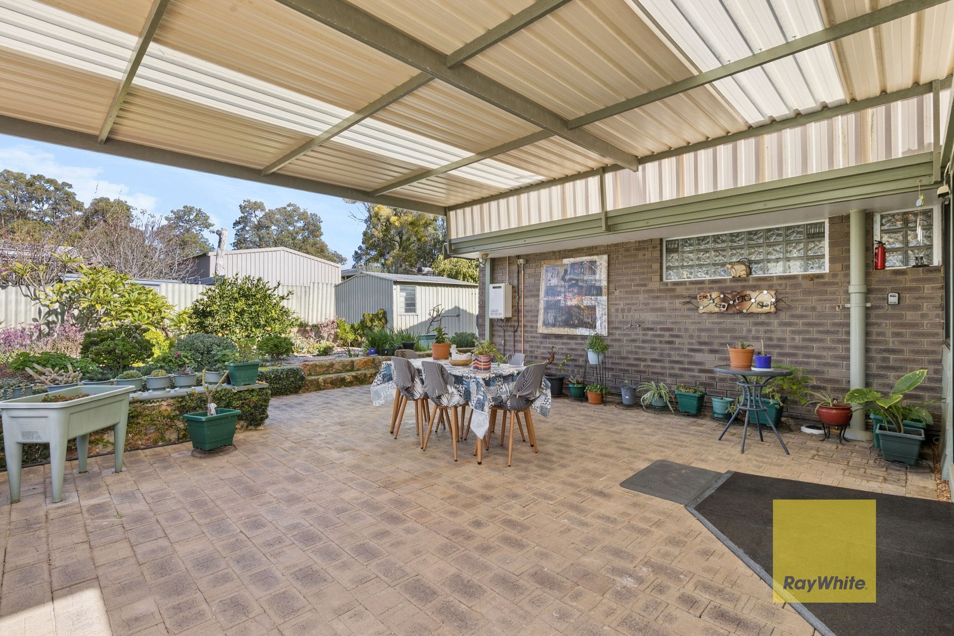8 Flora Terrace — photo 3 of 30