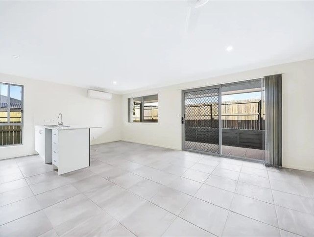 1/24 Elijah Crescent, Redbank, QLD 4301