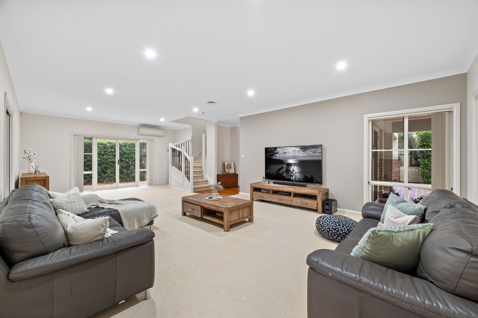6 Lochview Crescent, Mount Annan, NSW 2567