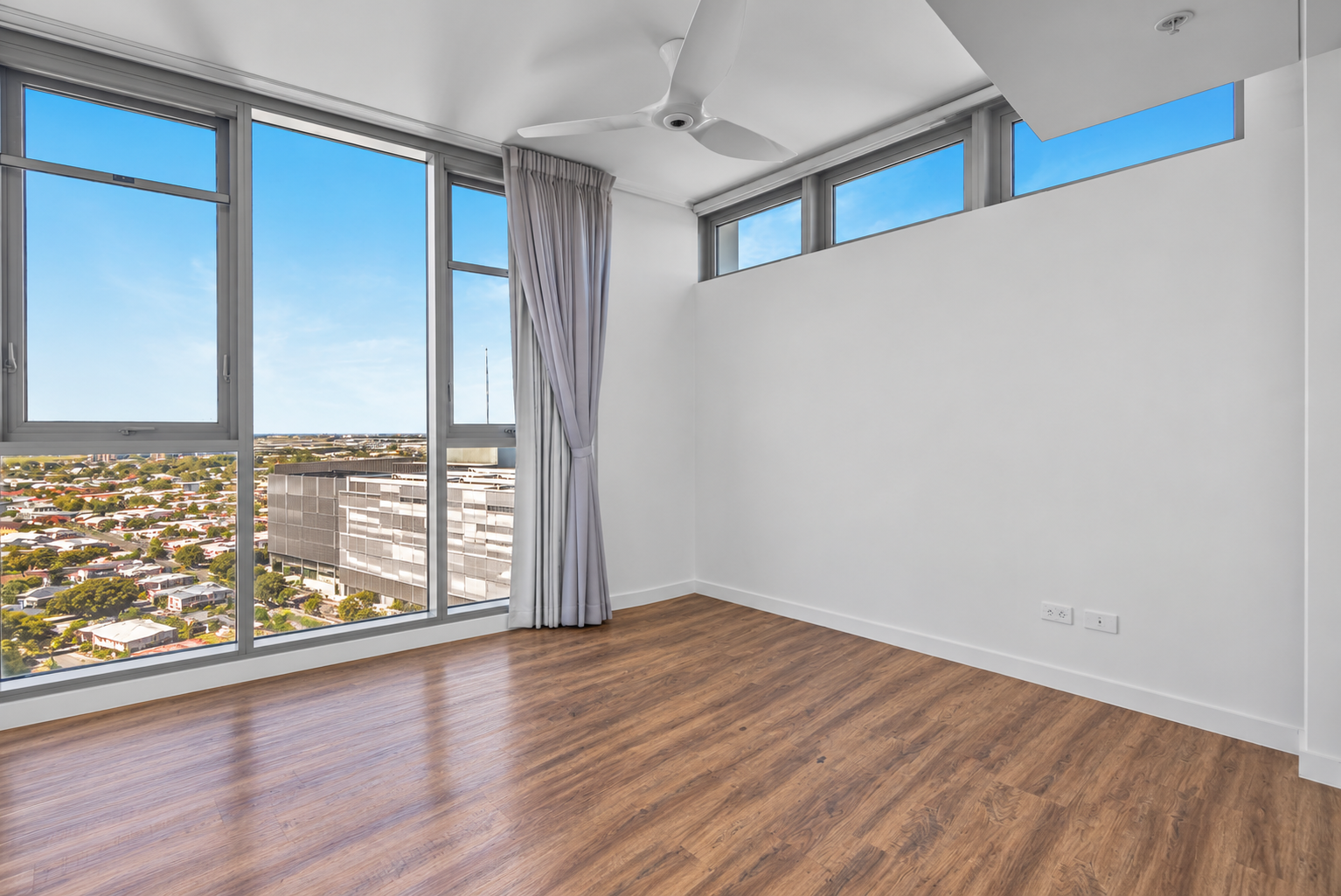 12104/8 Harbour Road, Hamilton, QLD 4007