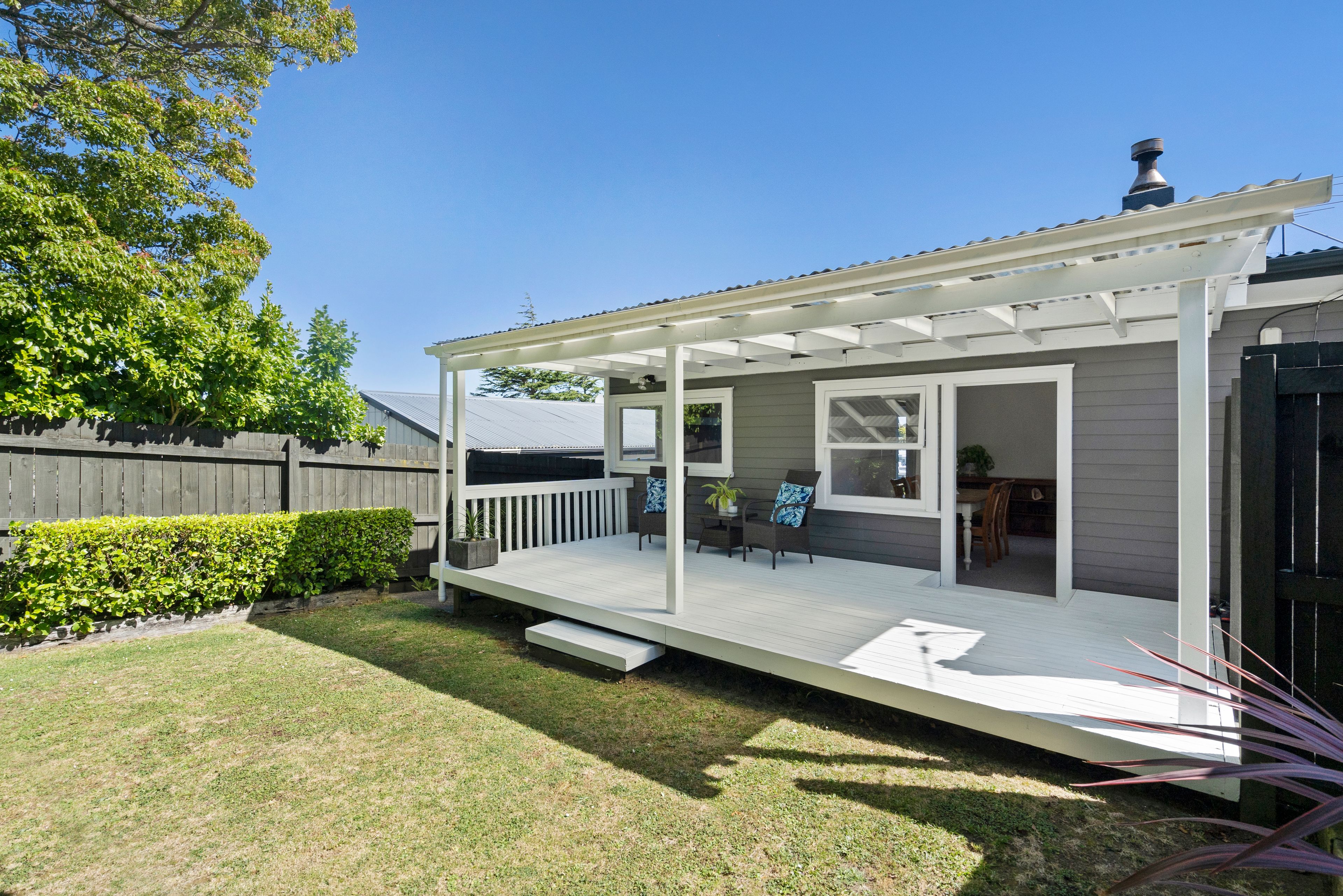 1/91 Target Road, Glenfield, North Shore City