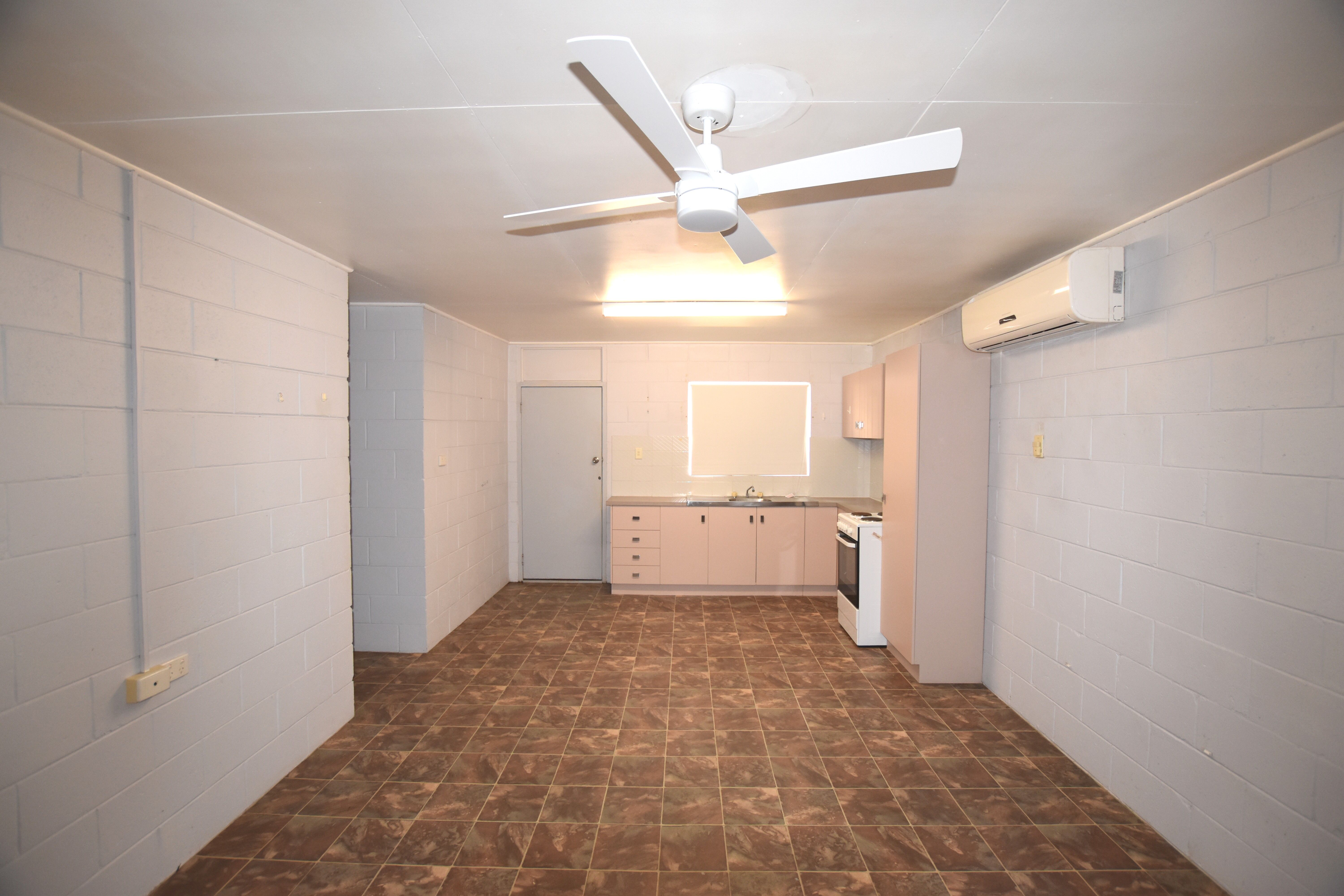 2/5 Douglas Avenue, Sun Valley, QLD 4680