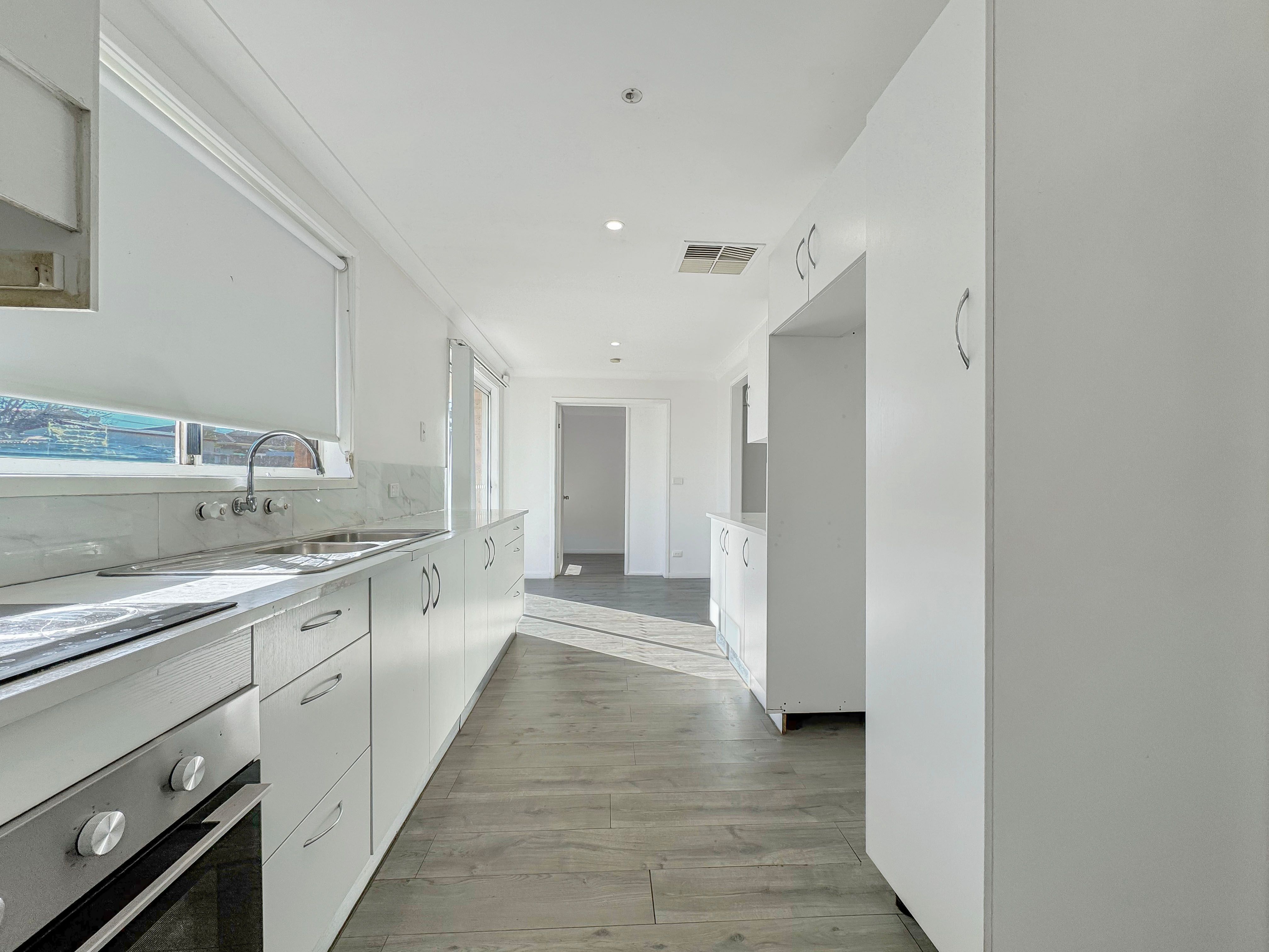 196 Cobra Street — photo 3 of 12