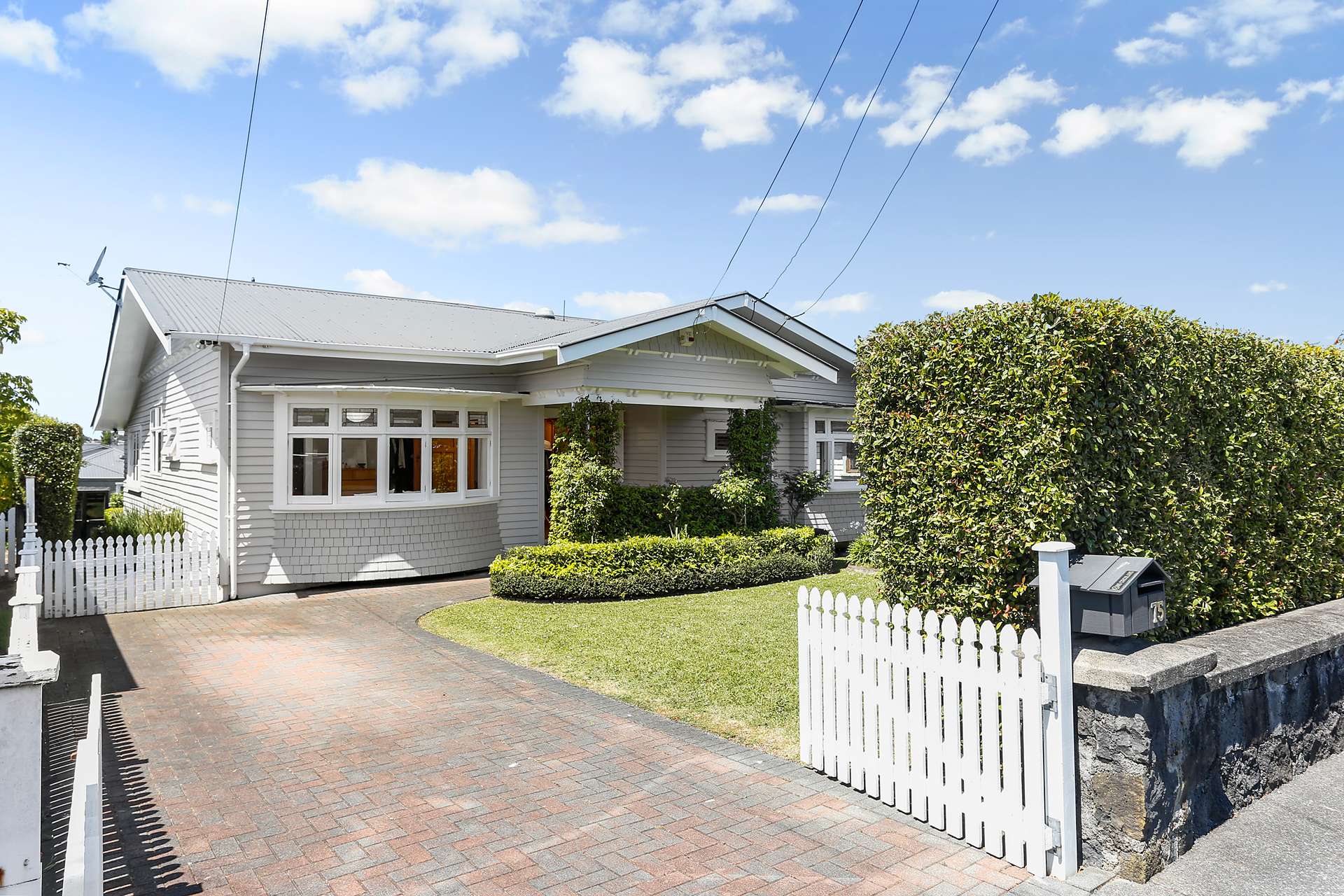 75 Huia Road photo 0