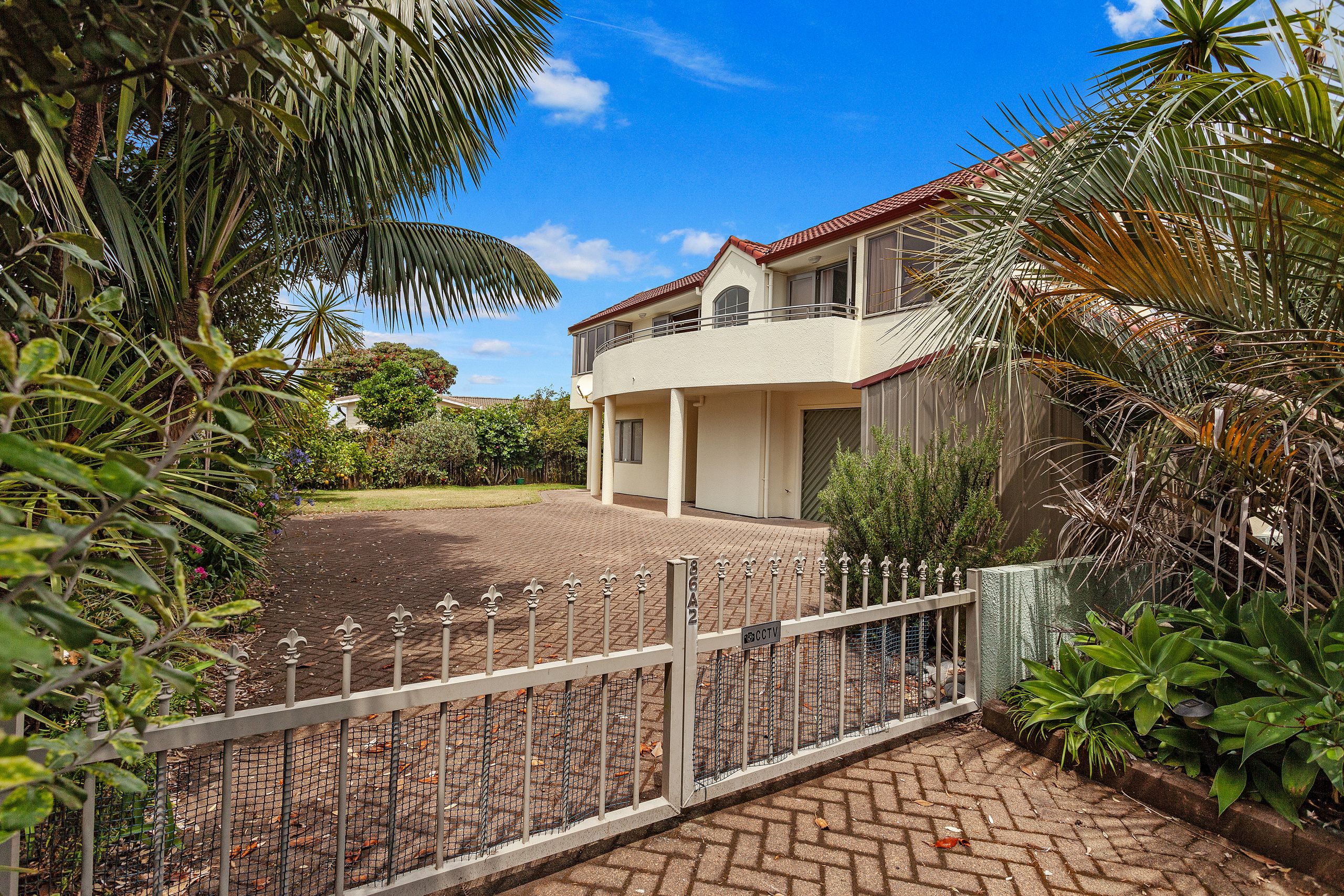 2/86a Ocean Road, Ohope Beach, Whakatane District 3121 Sold House