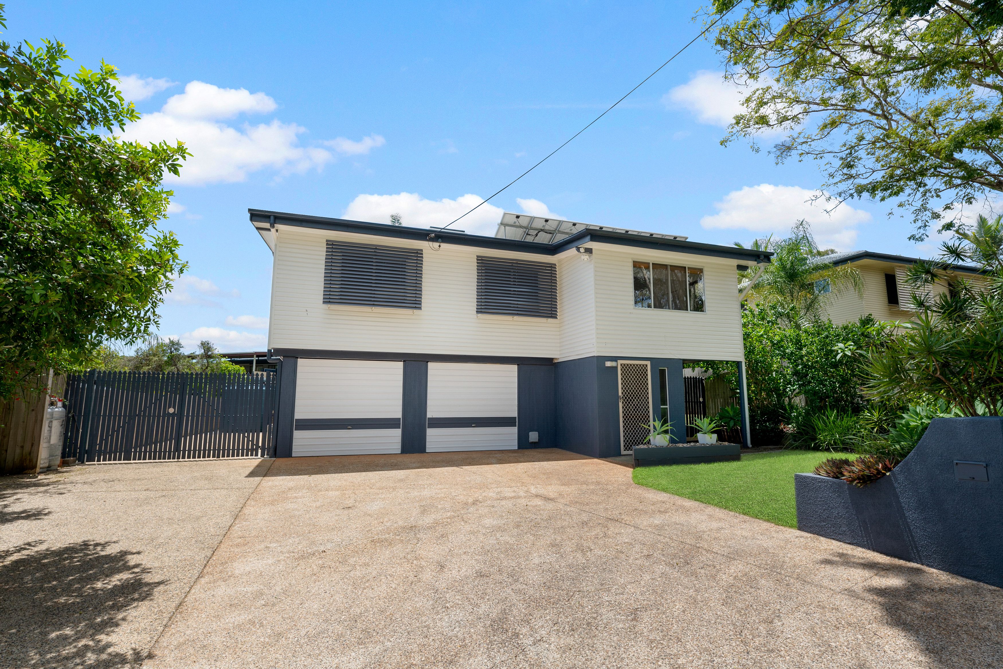 10 Calala Drive, Strathpine QLD 4500
