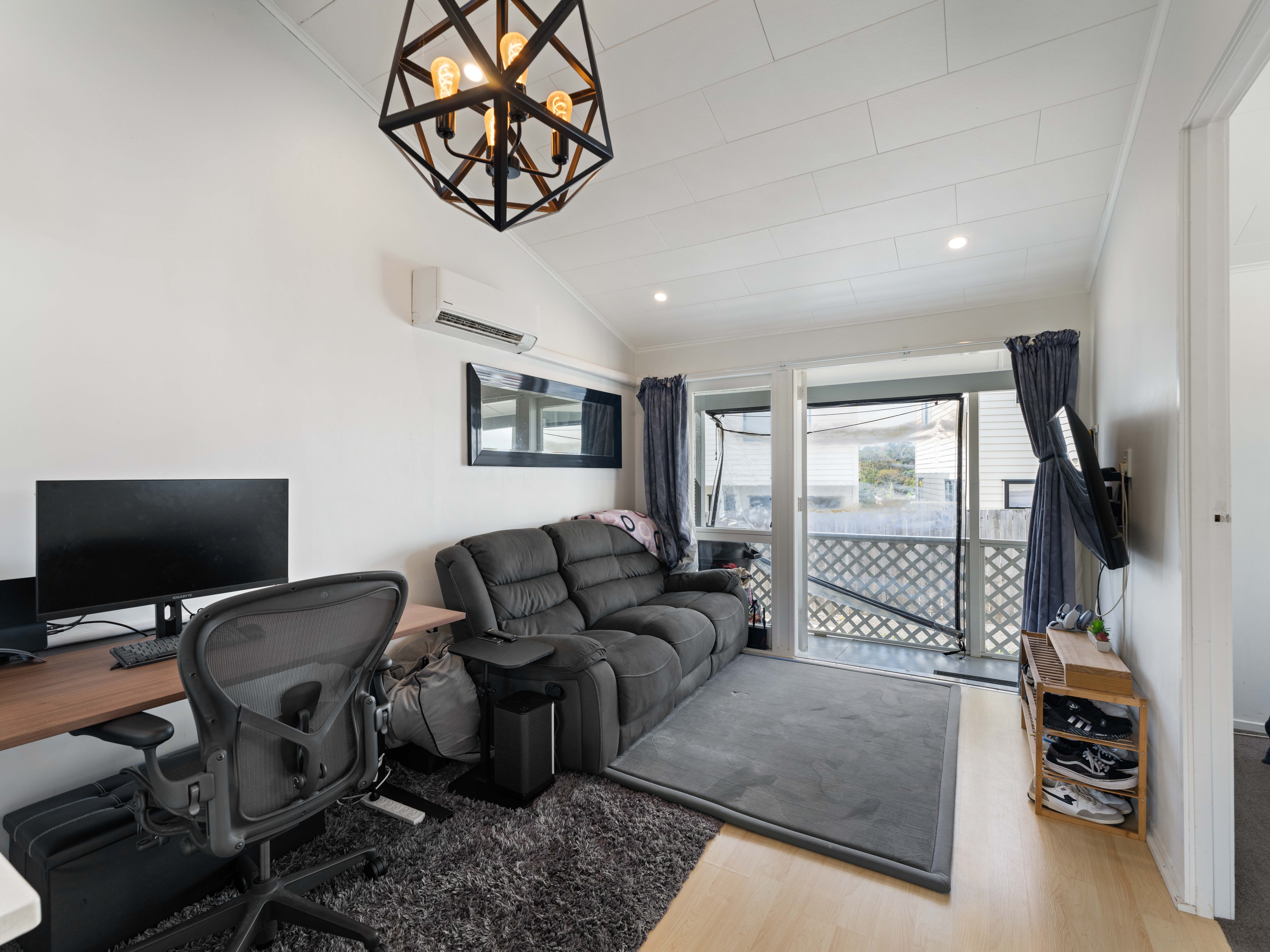 68 Commodore Drive, Lynfield, Auckland City