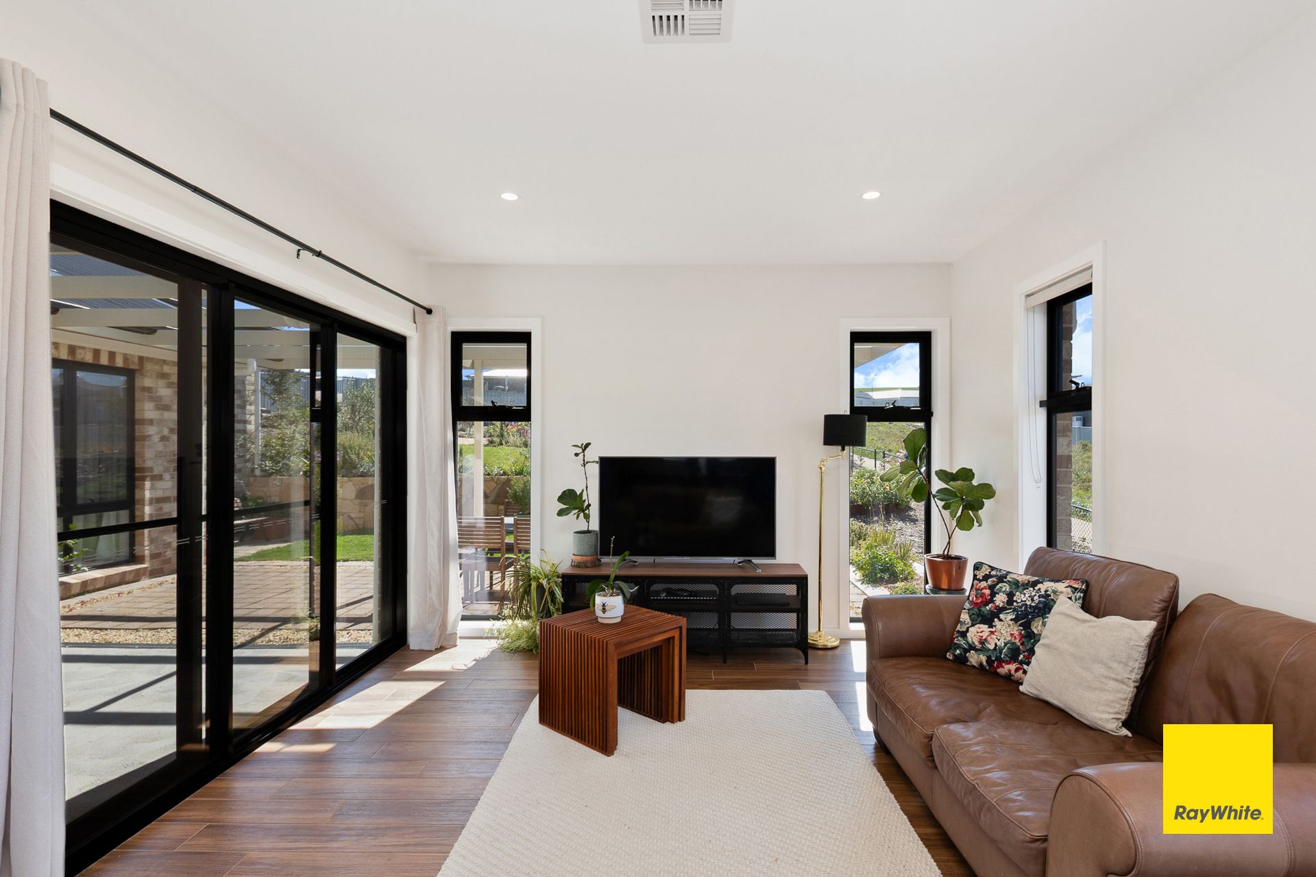 47 Birchfield Drive — photo 5 of 25