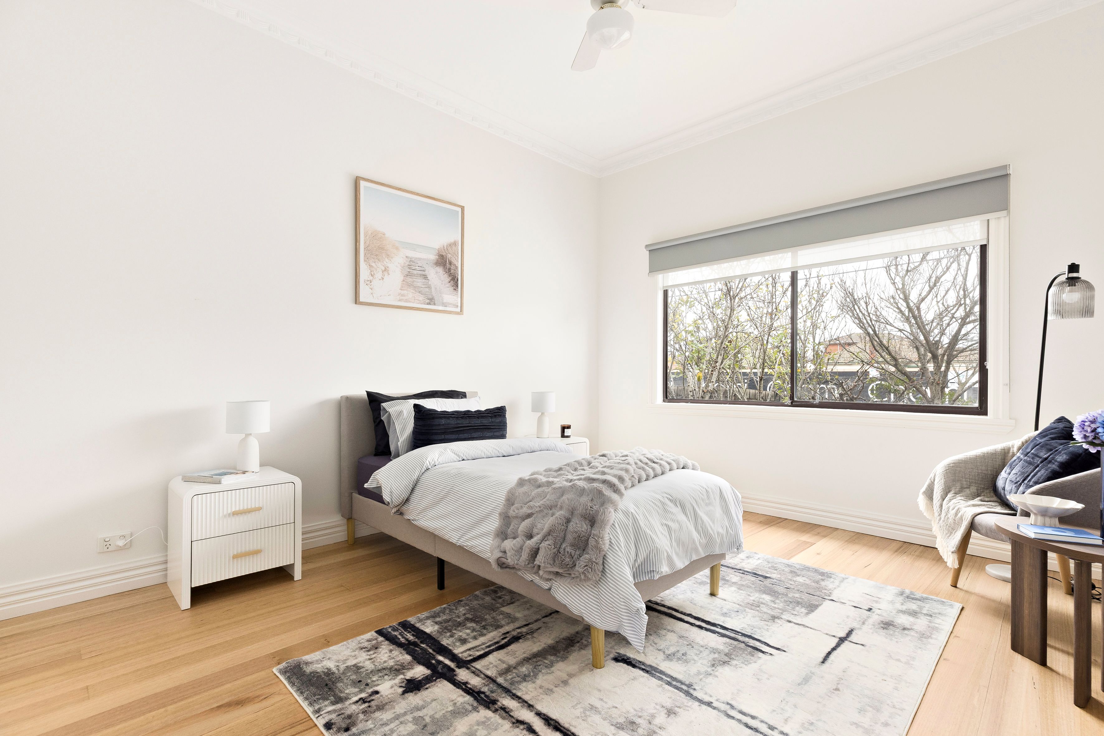 433 Bell Street — photo 10 of 16