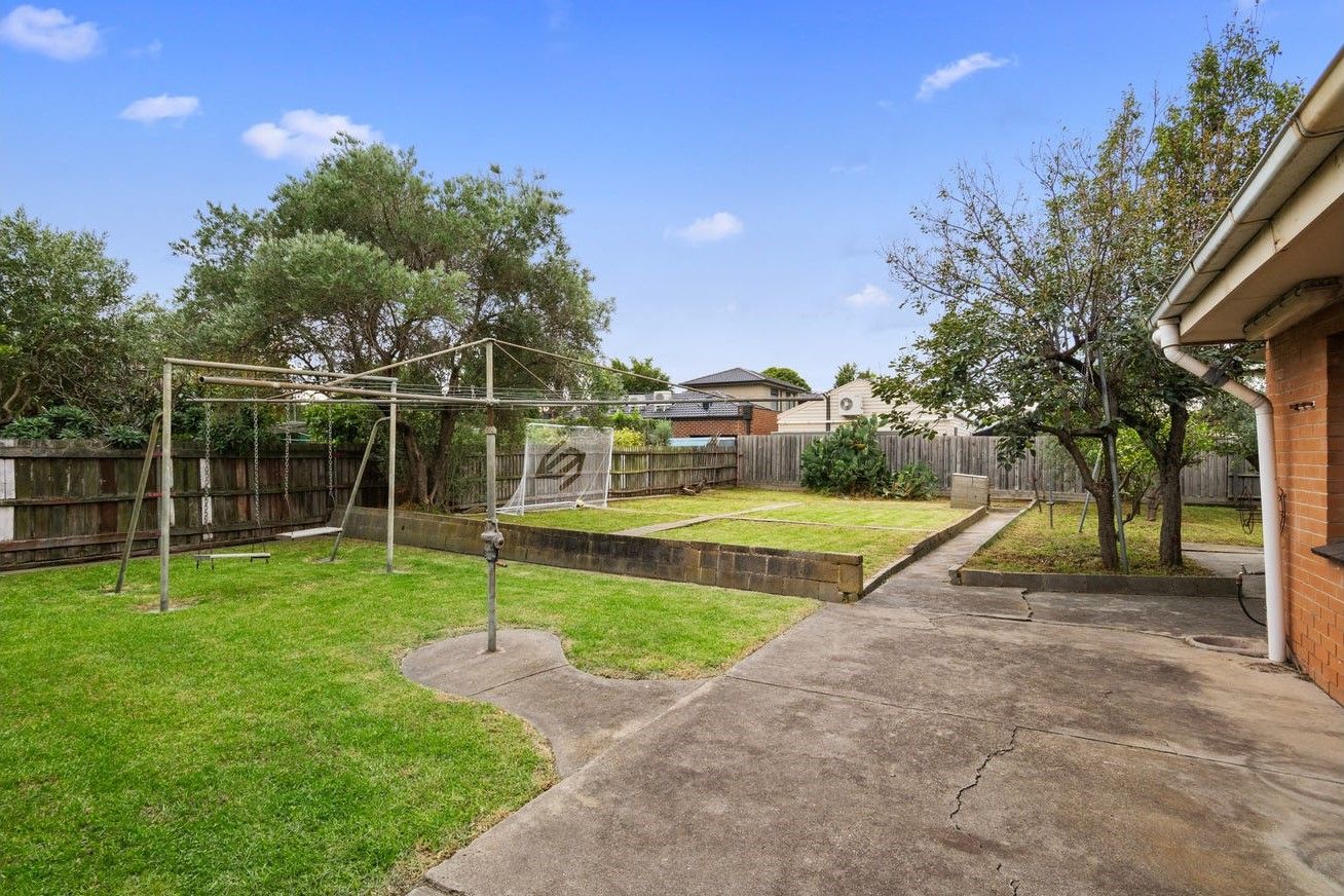 52 Cumberland Road — photo 12 of 14