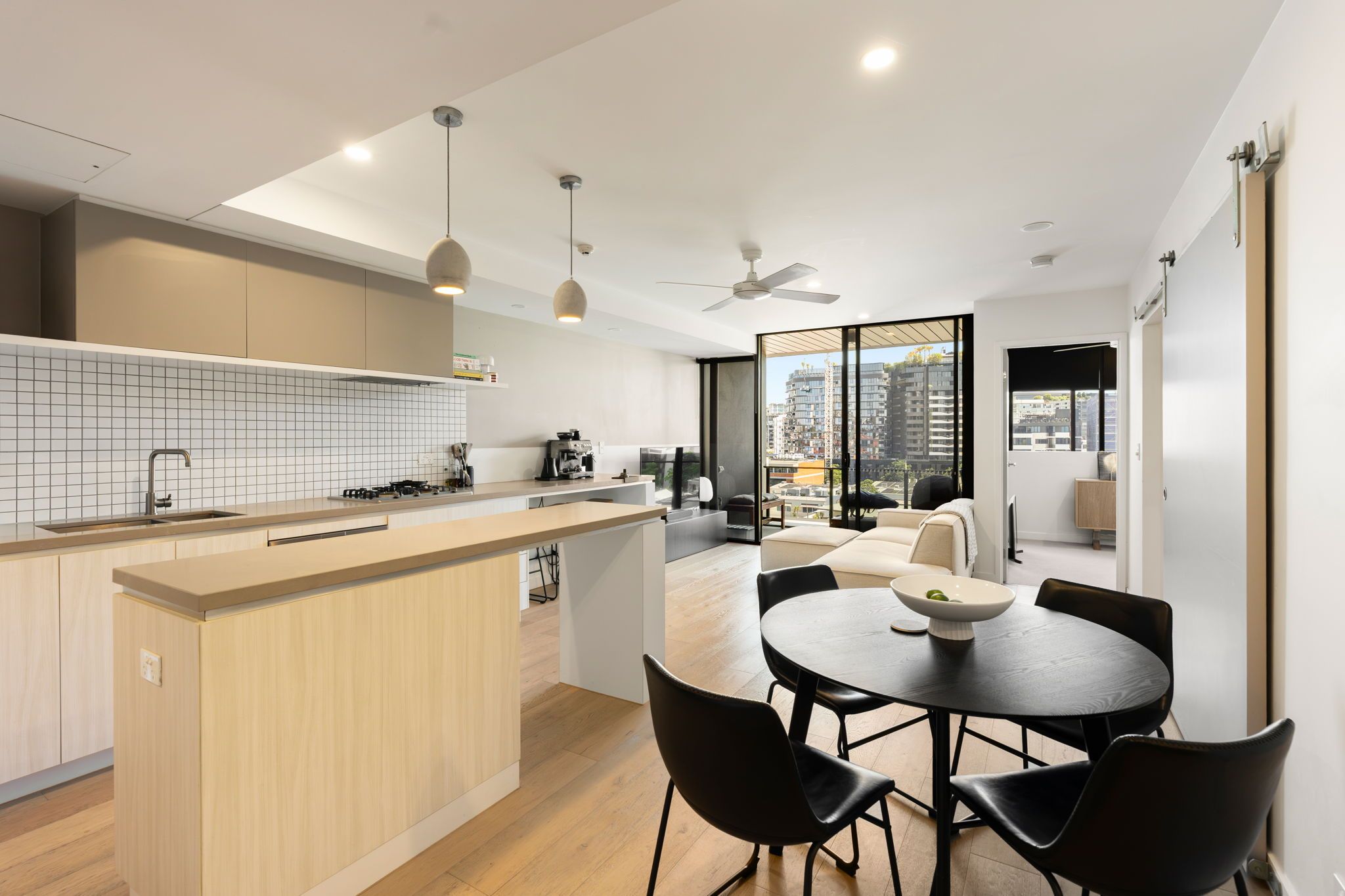 706/109 Commercial Road — photo 3 of 20
