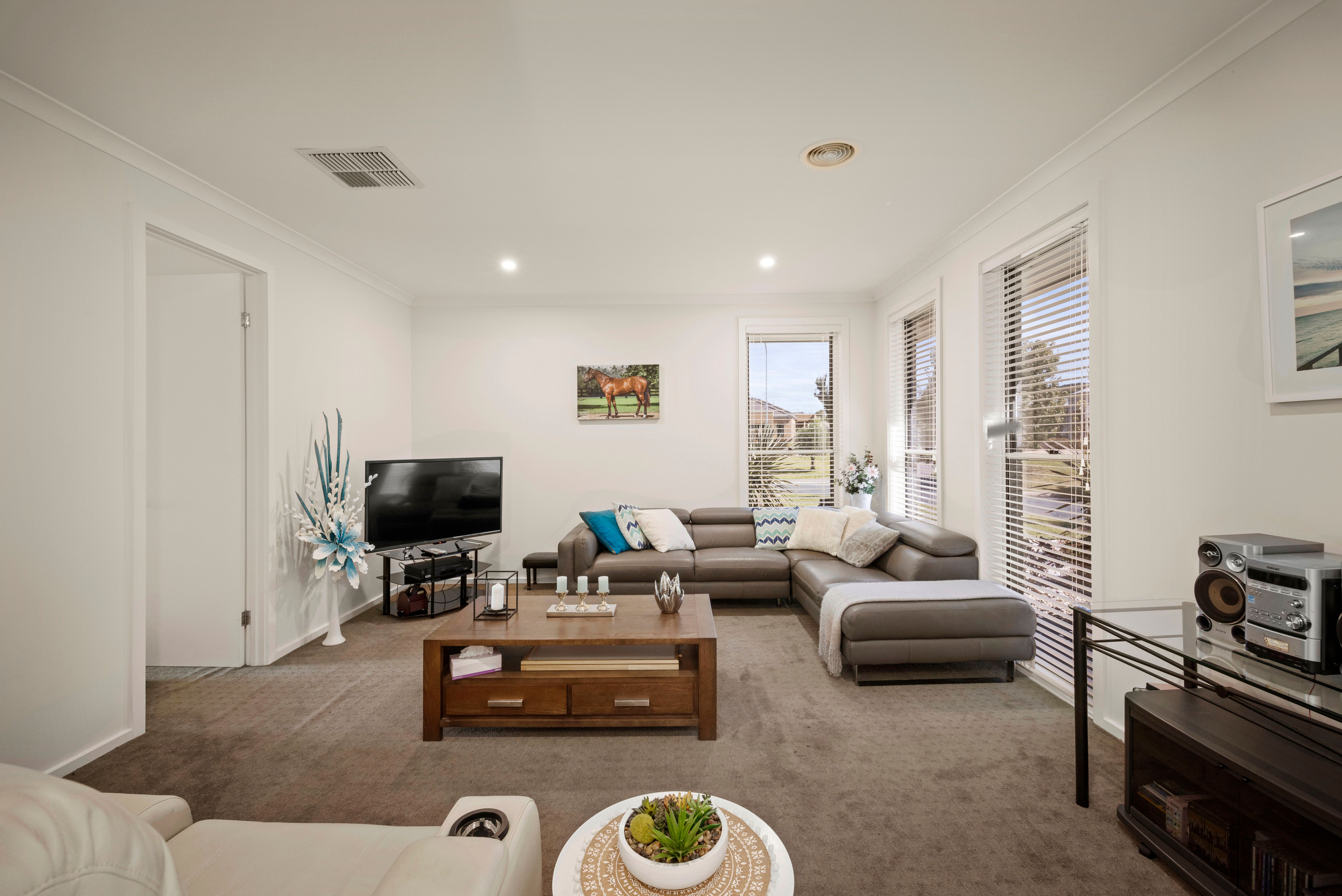 41 Champions Drive, Glenroy NSW 2640