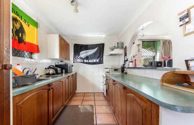 2/151 Johnston Street, Southport, QLD 4215