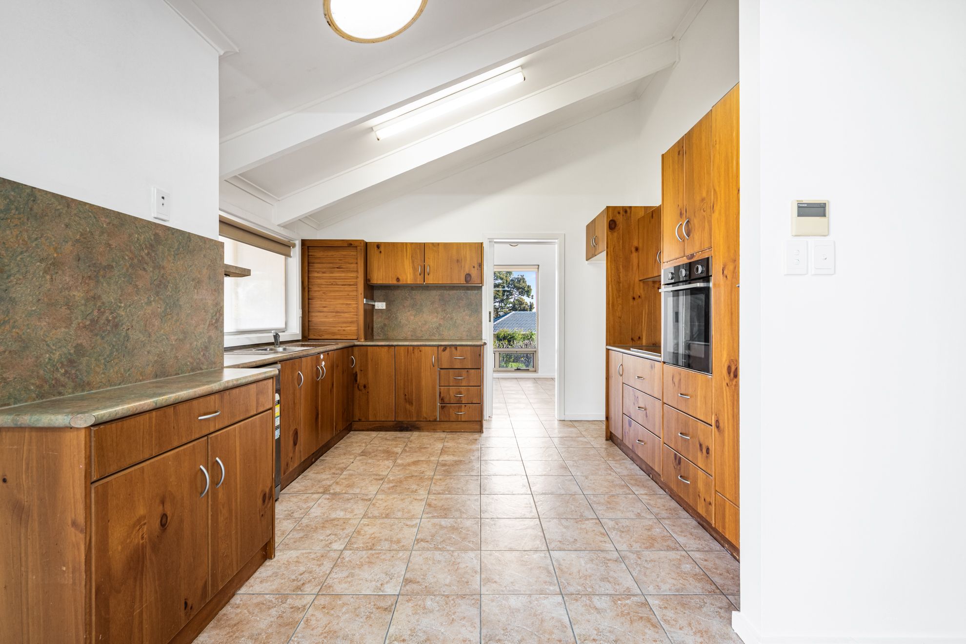 6 Campbell Street — photo 4 of 19
