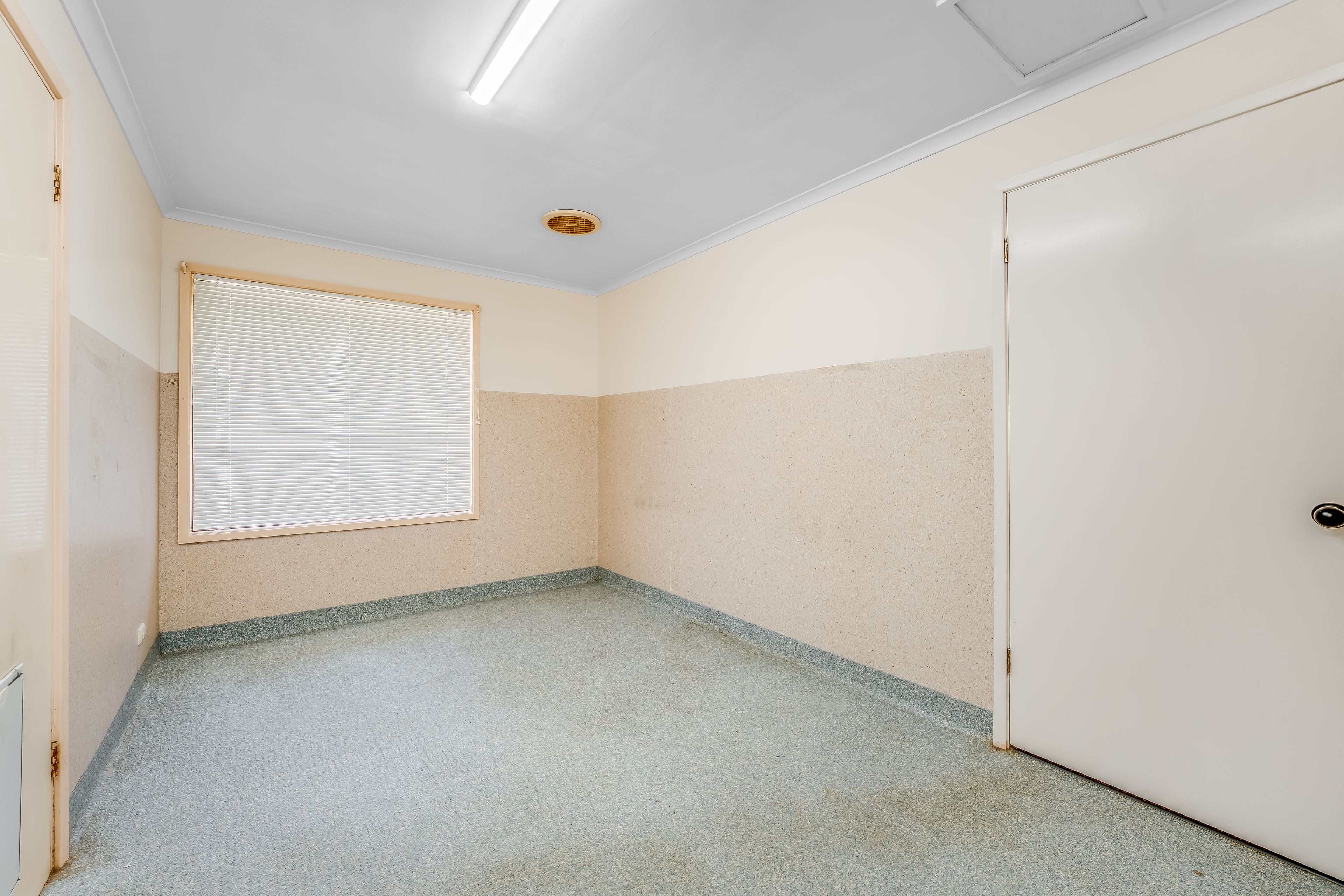 591 Oliver Street — photo 9 of 14