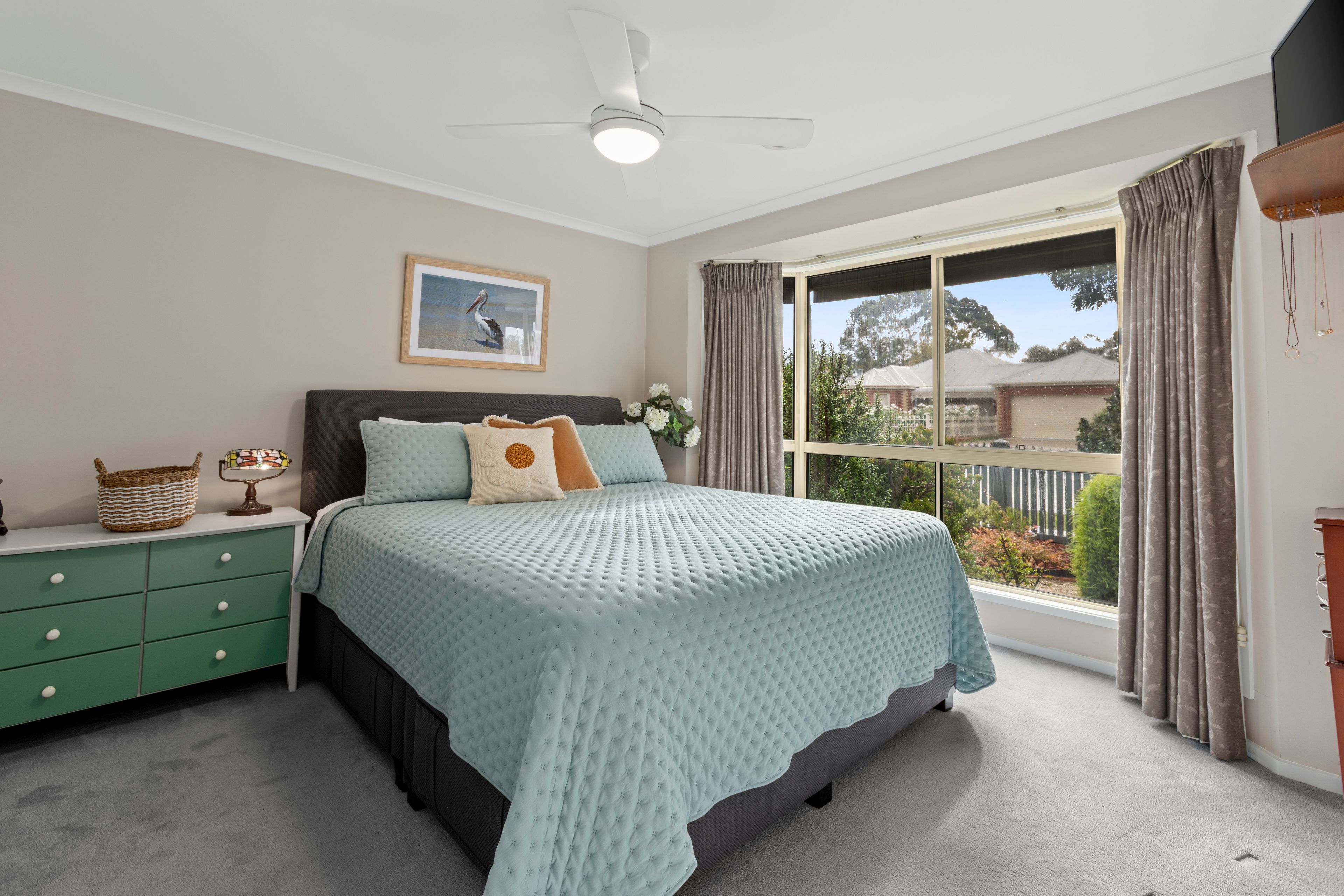15 Meadowvale Drive, Grovedale, VIC 3216