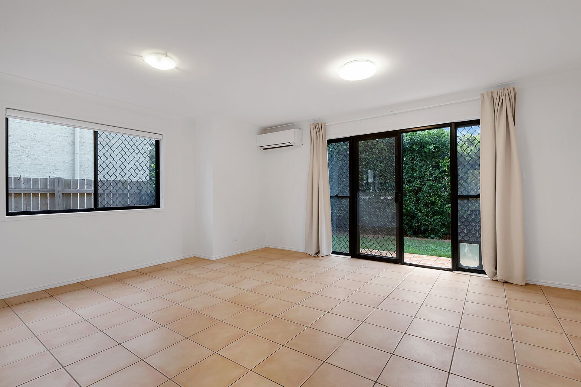 2/22 Cardross Street, Yeerongpilly, QLD 4105