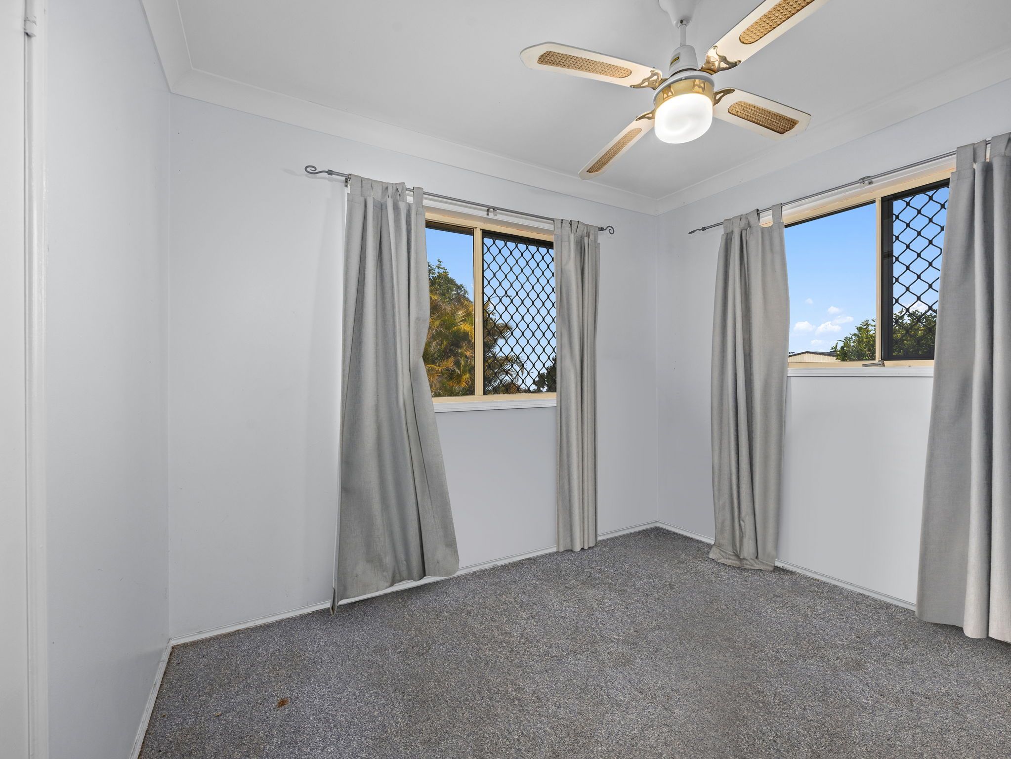 40 Dellvene Crescent — photo 10 of 17