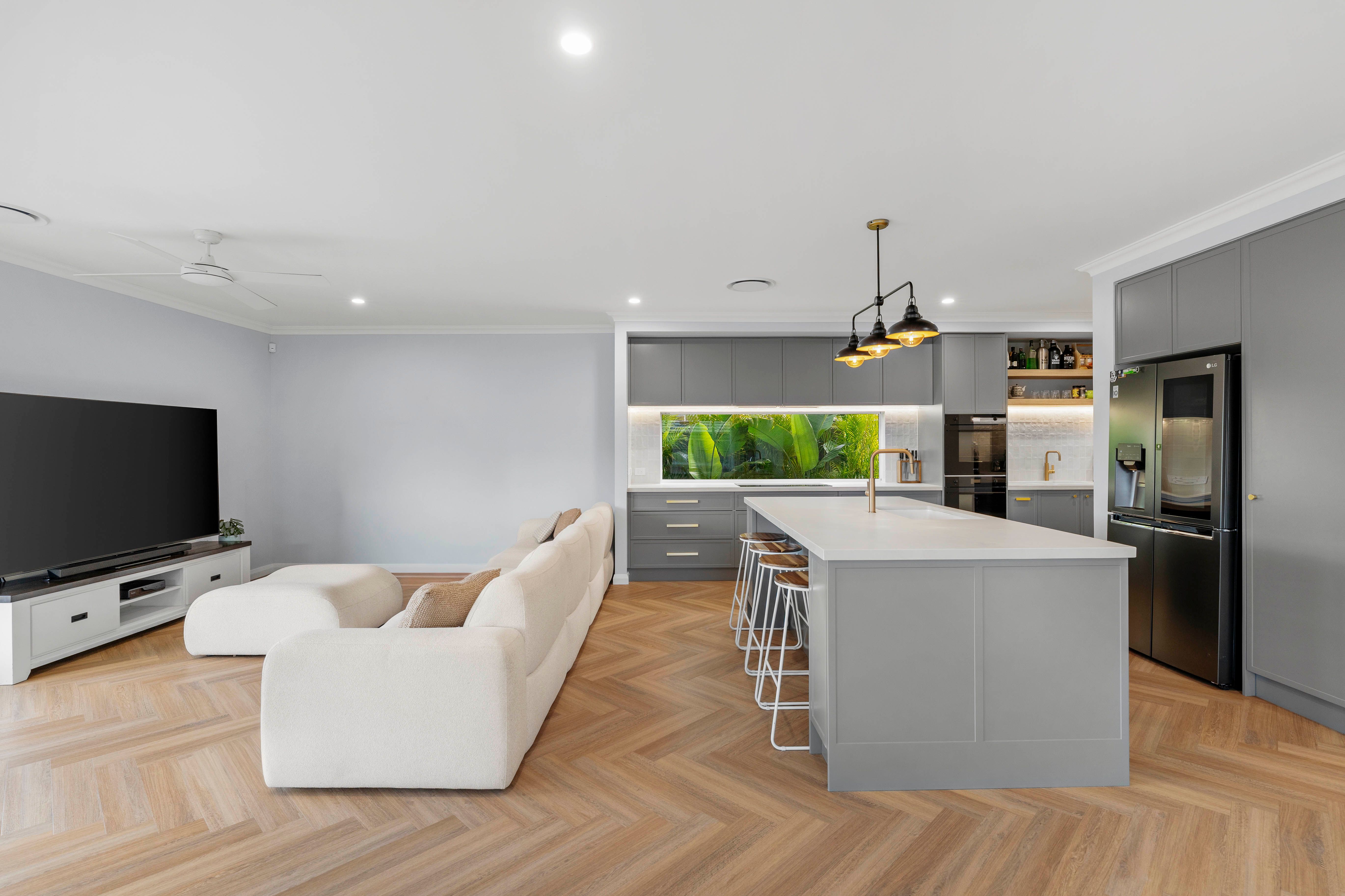 14 Cudmore Crescent — photo 8 of 30