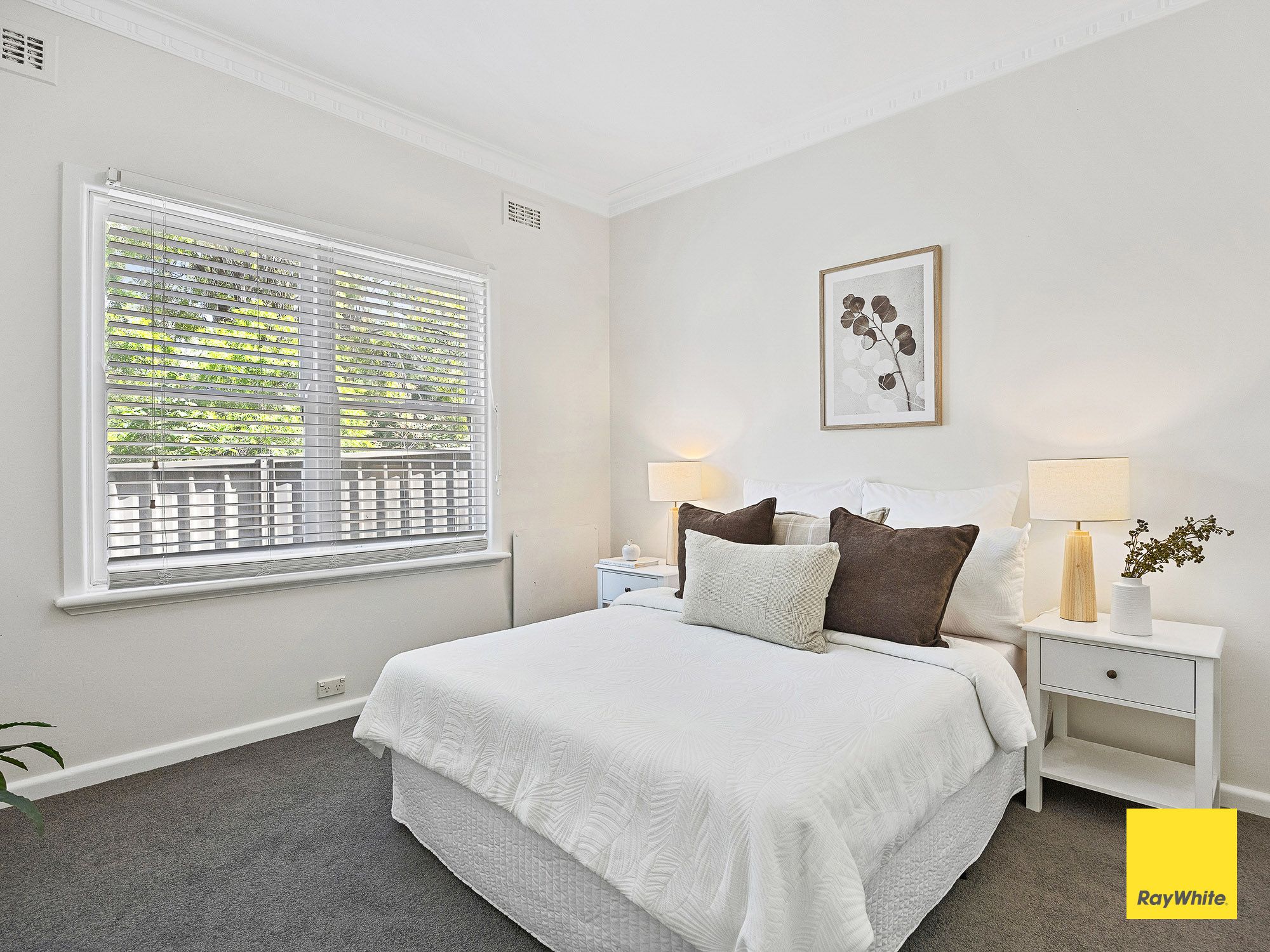 6 Collins Court — photo 9 of 15
