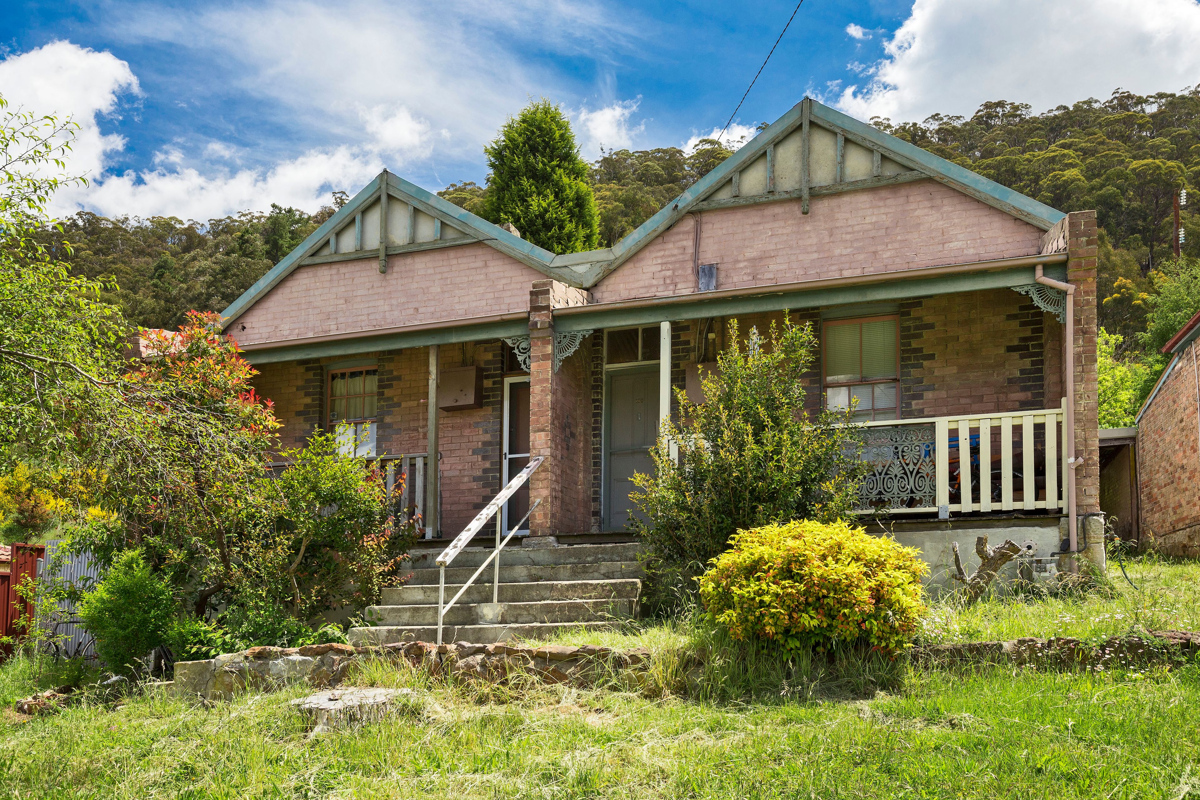 128-130 Macauley Street, Lithgow NSW 2790