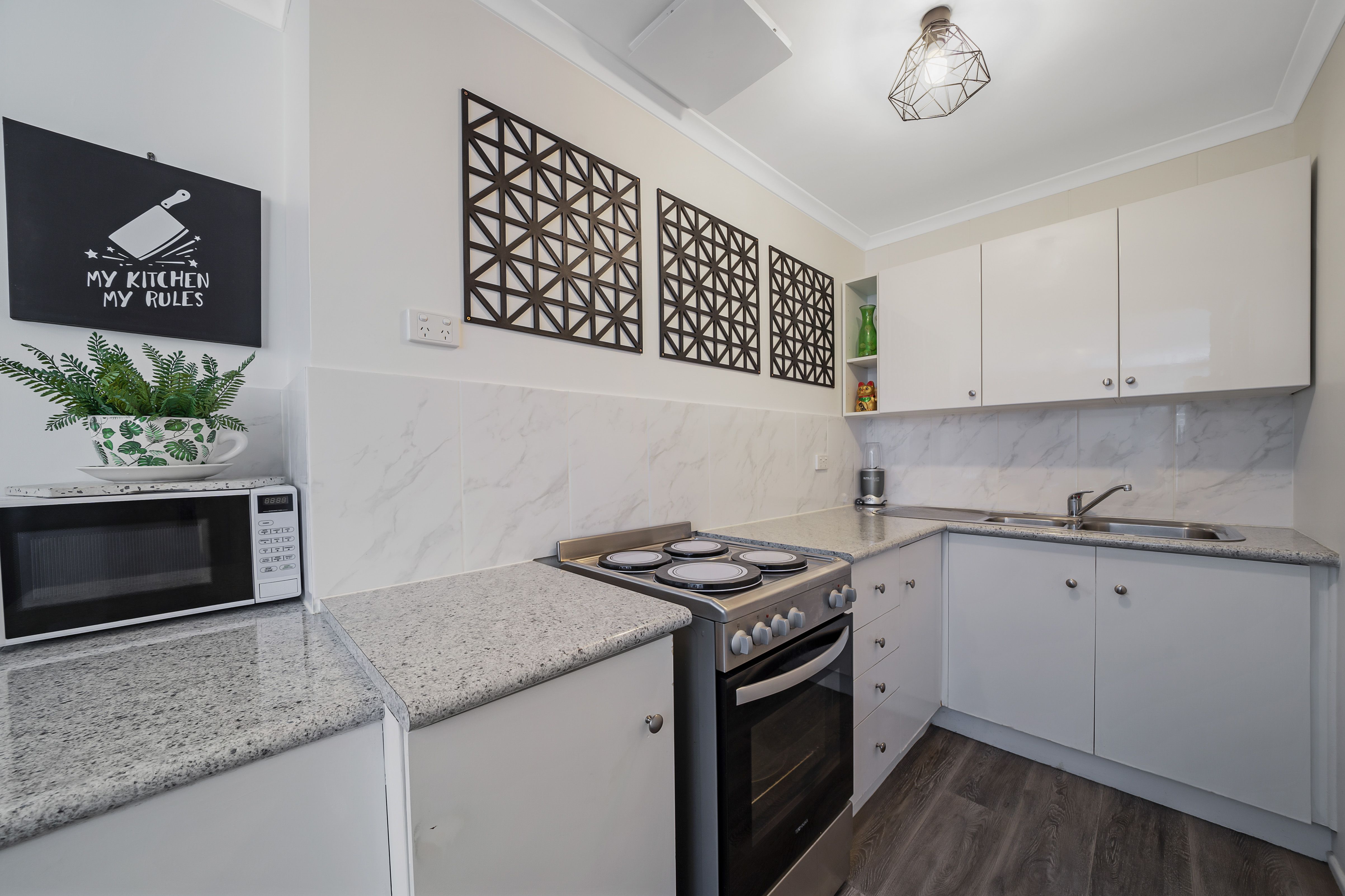 4/33 Clare Road, Kingston, QLD 4114