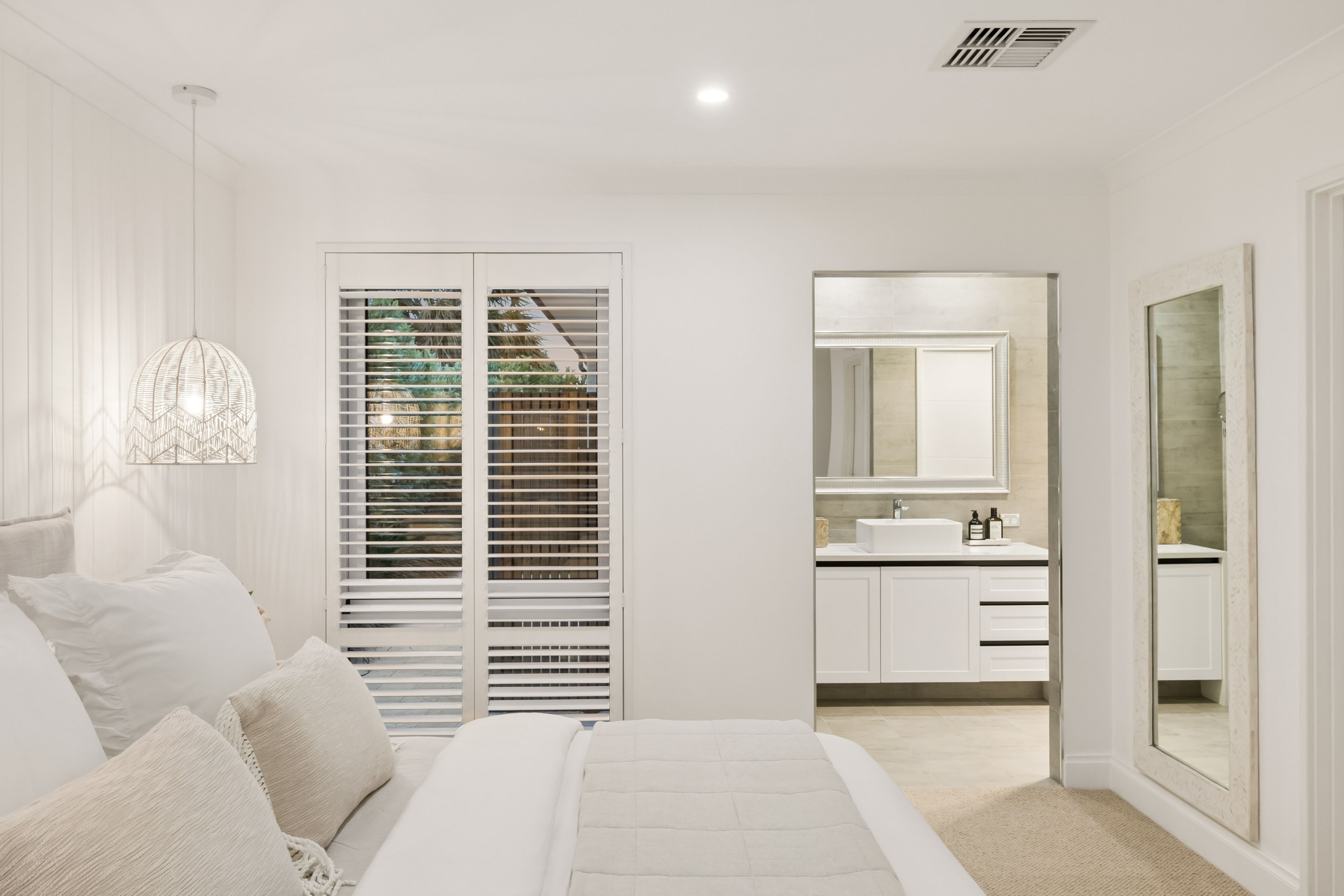 14 Kempenfeldt Avenue — photo 10 of 30
