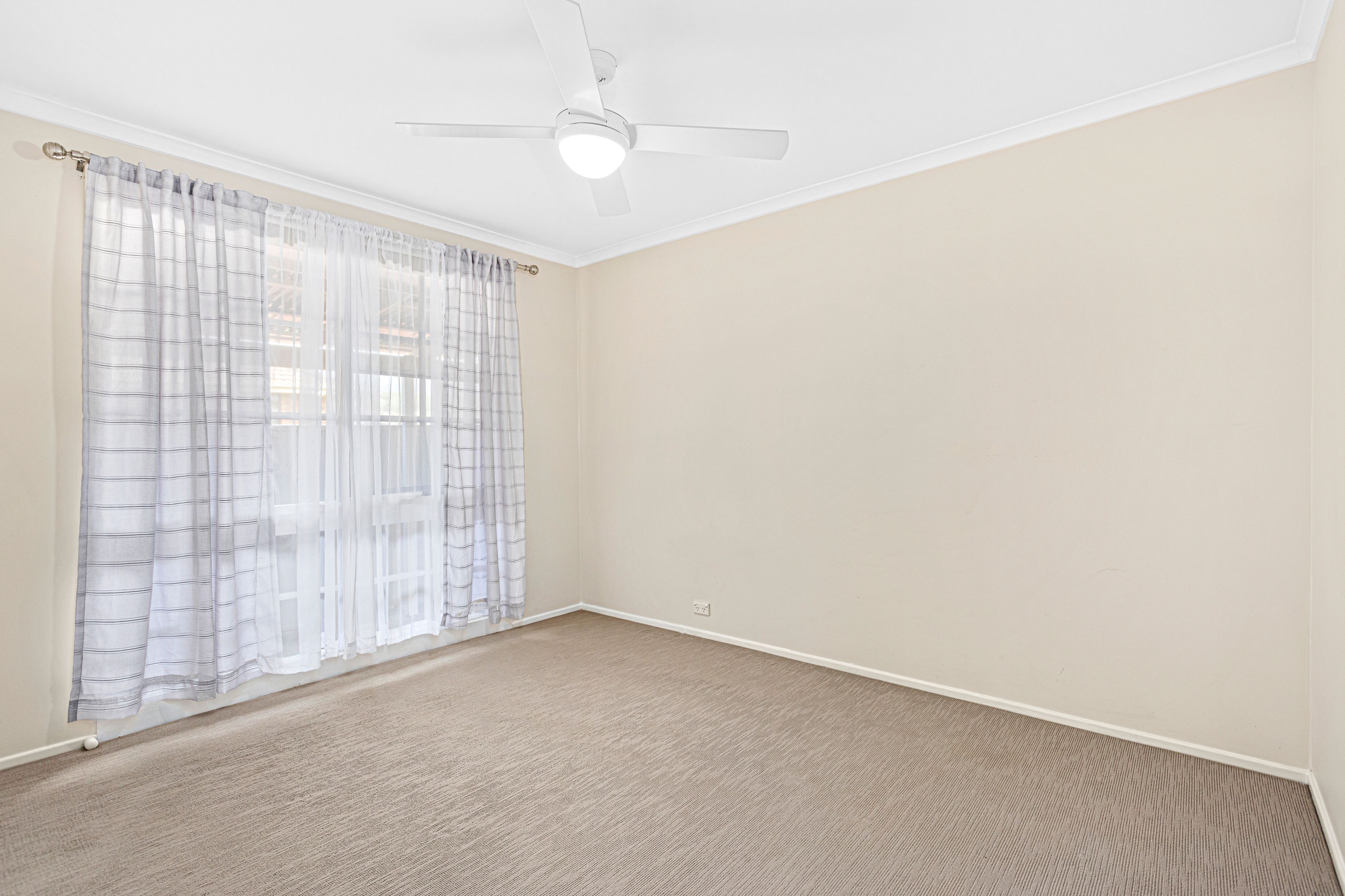 42A Cawdell Drive — photo 4 of 5