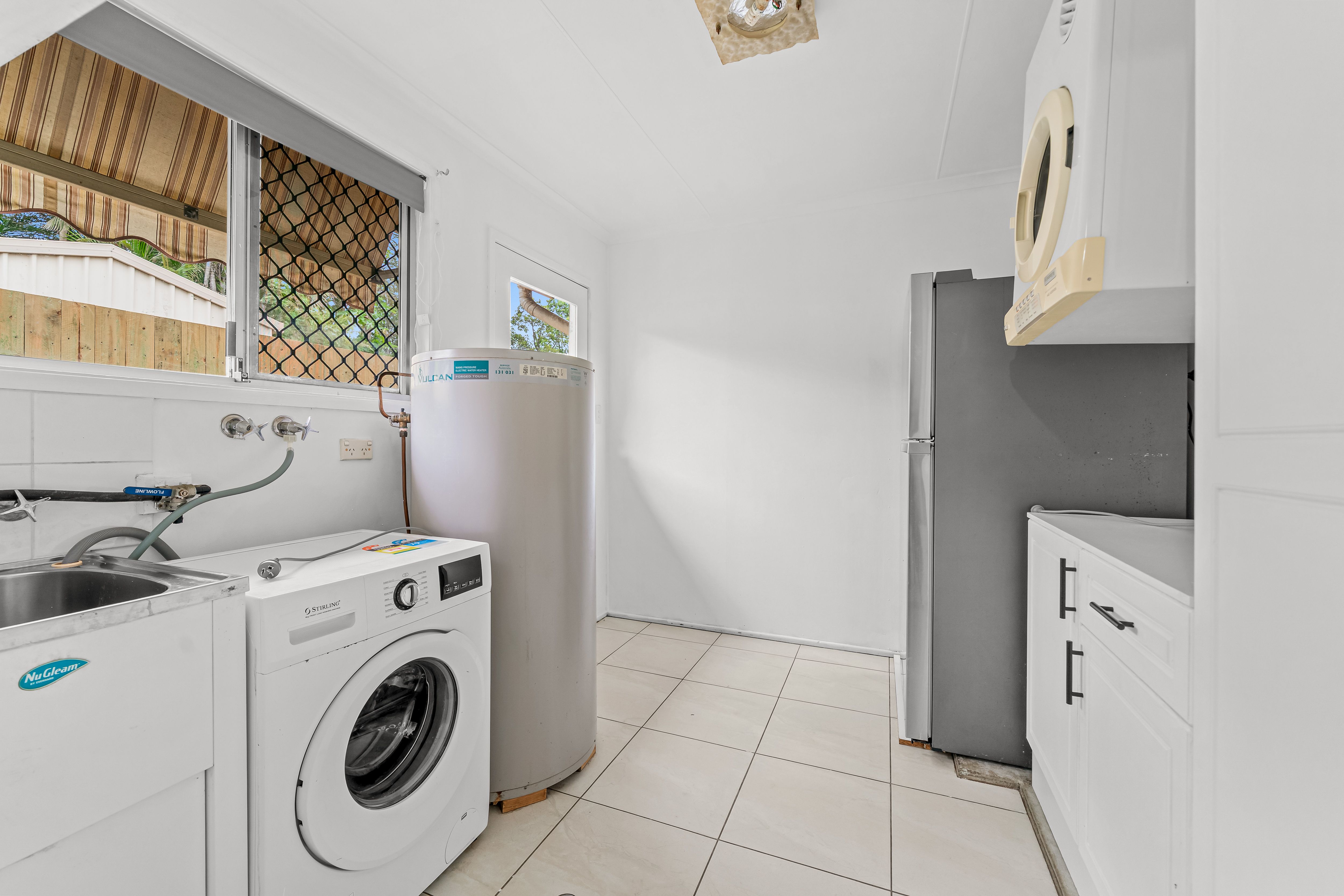 15 Canterbury Lane — photo 10 of 13