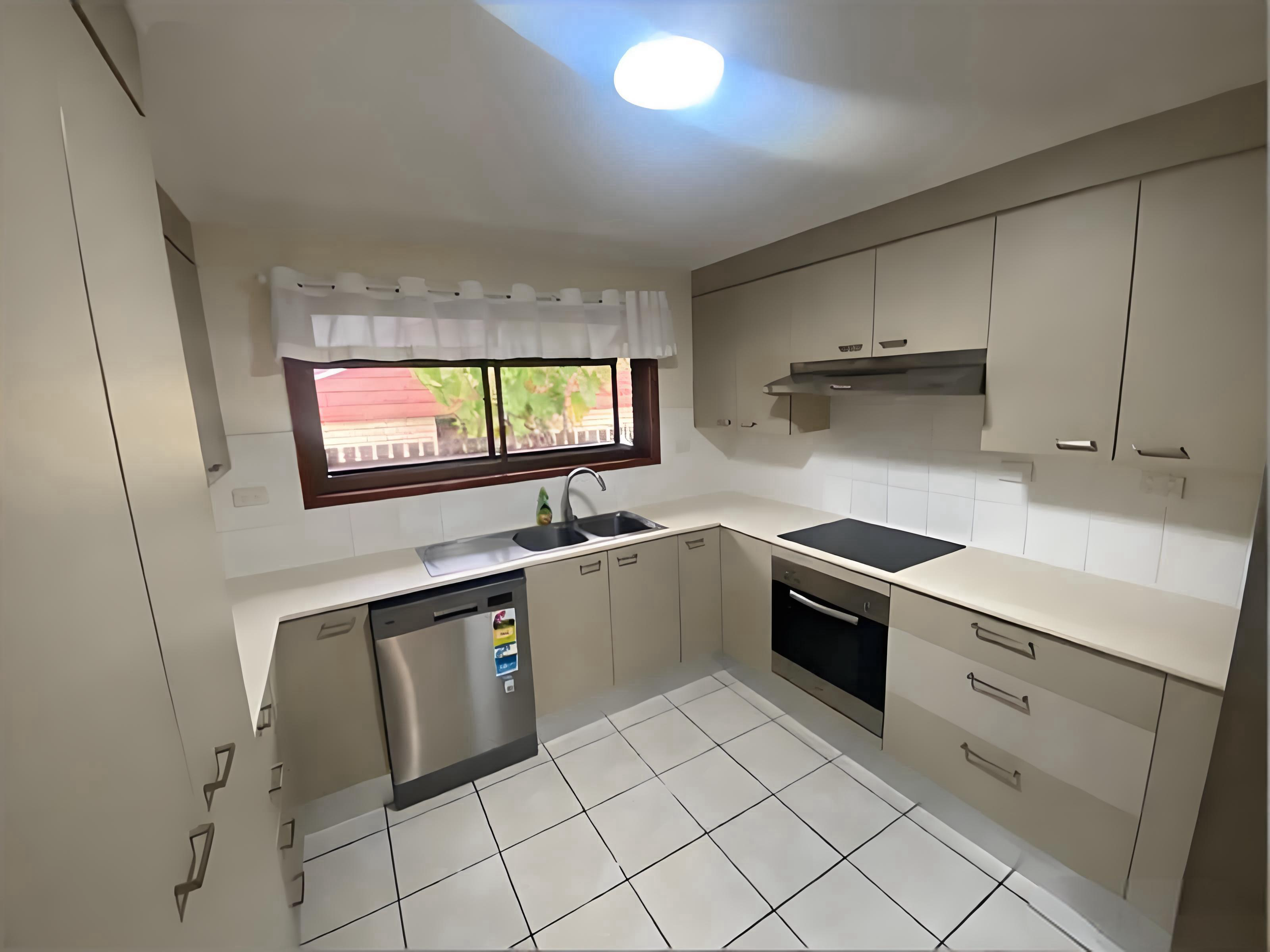 38 Hellawell Road, Sunnybank Hills, QLD 4109