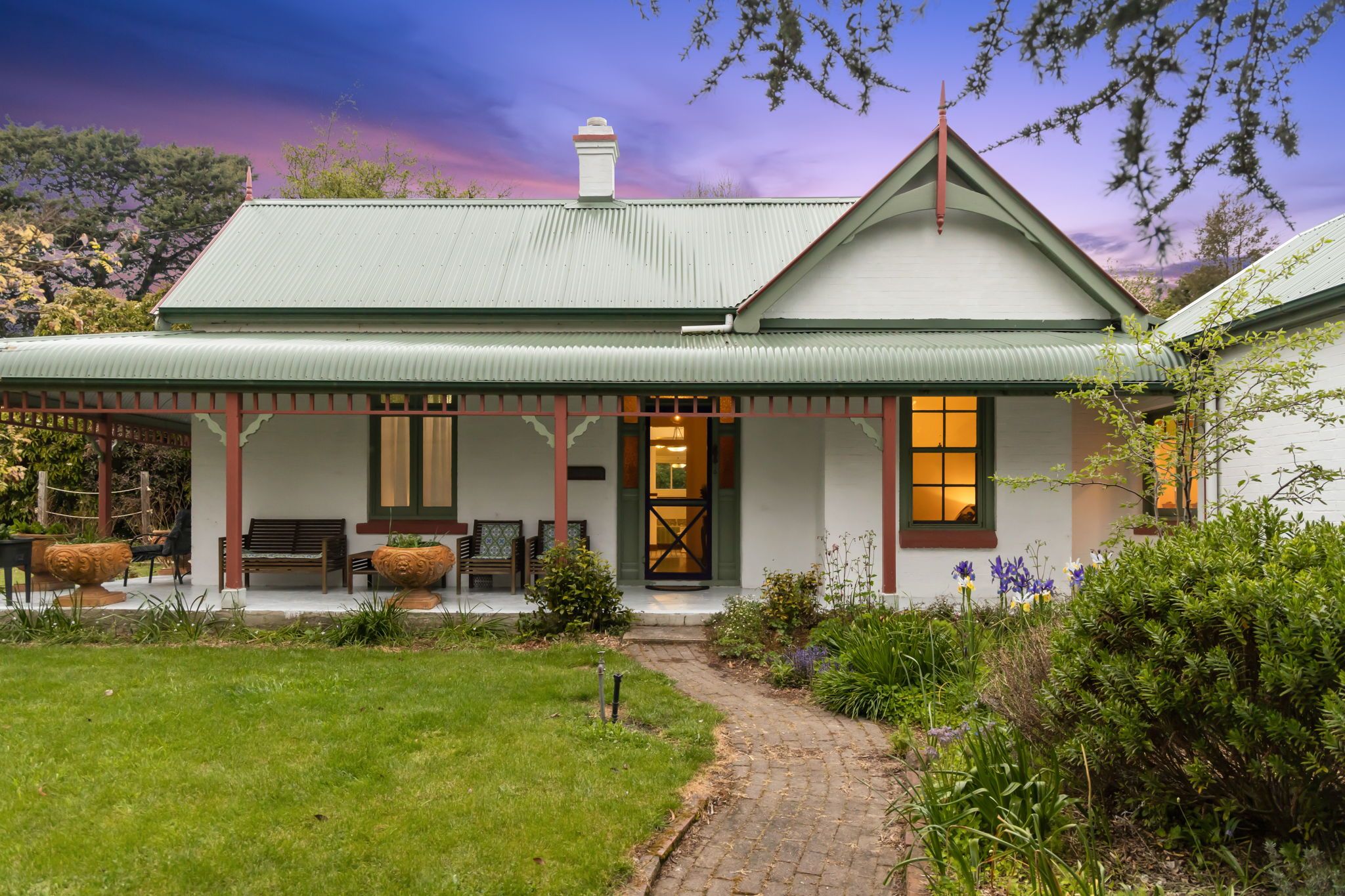 16 Carrington Street, Crookwell NSW 2583