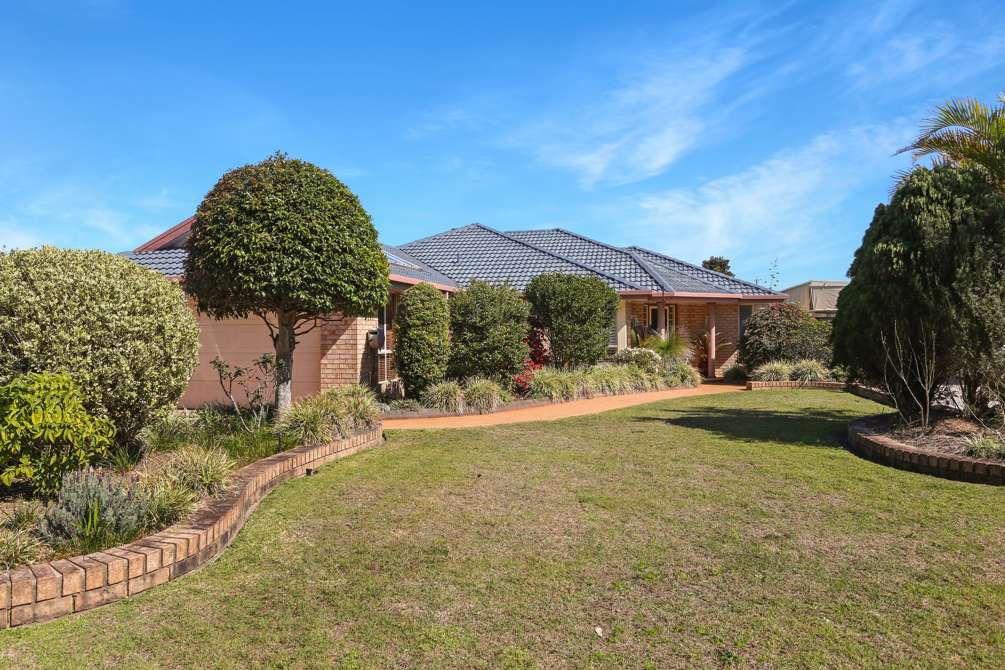 11 Sidney Street — photo from Ray White Tea Gardens Hawks Nest