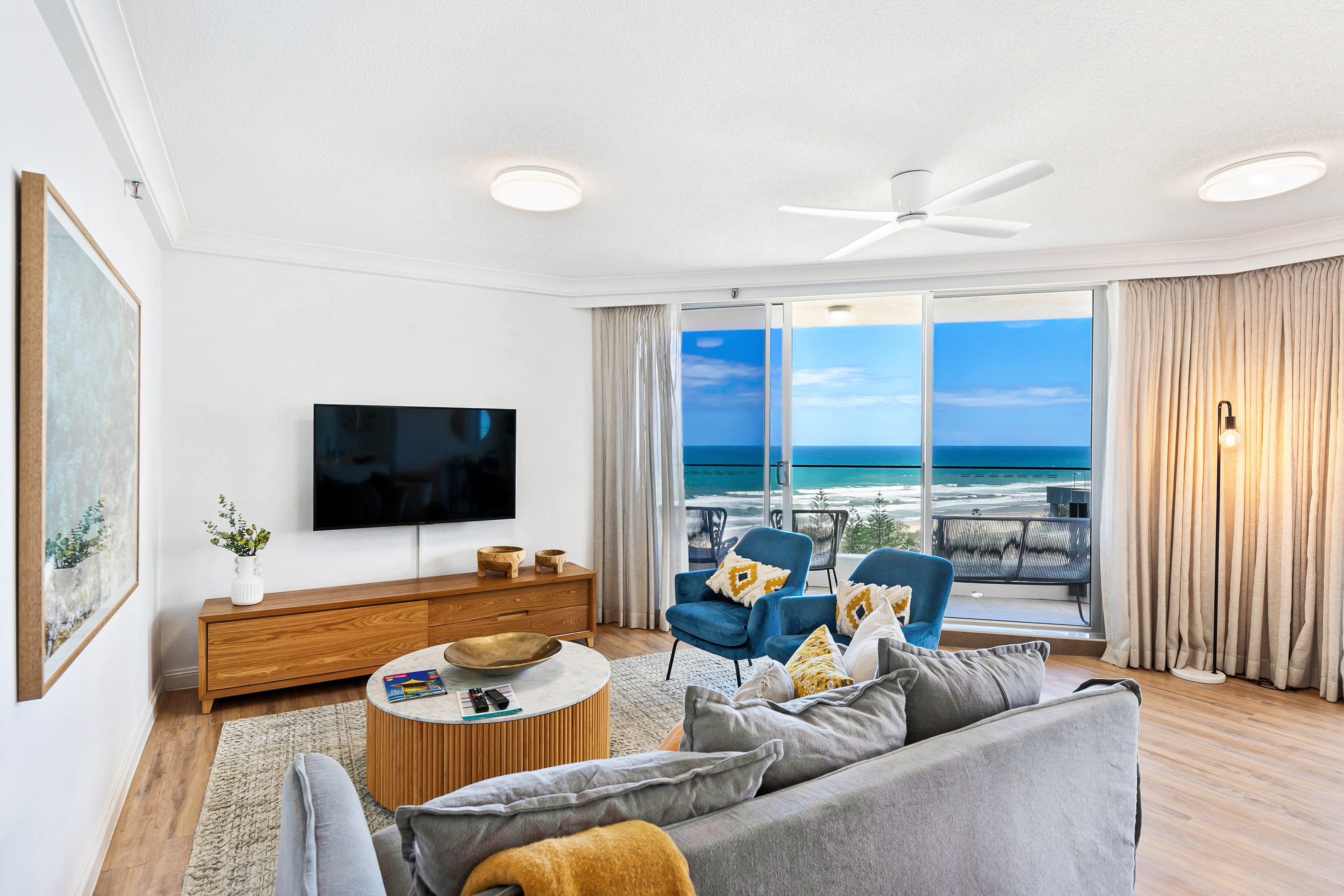 14E/1 Albert Avenue, Broadbeach, QLD 4218