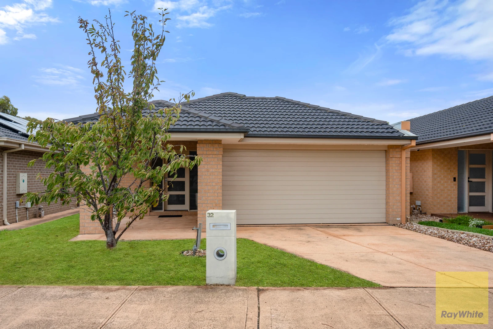 32 Coastal Promenade, Point Cook, VIC 3030