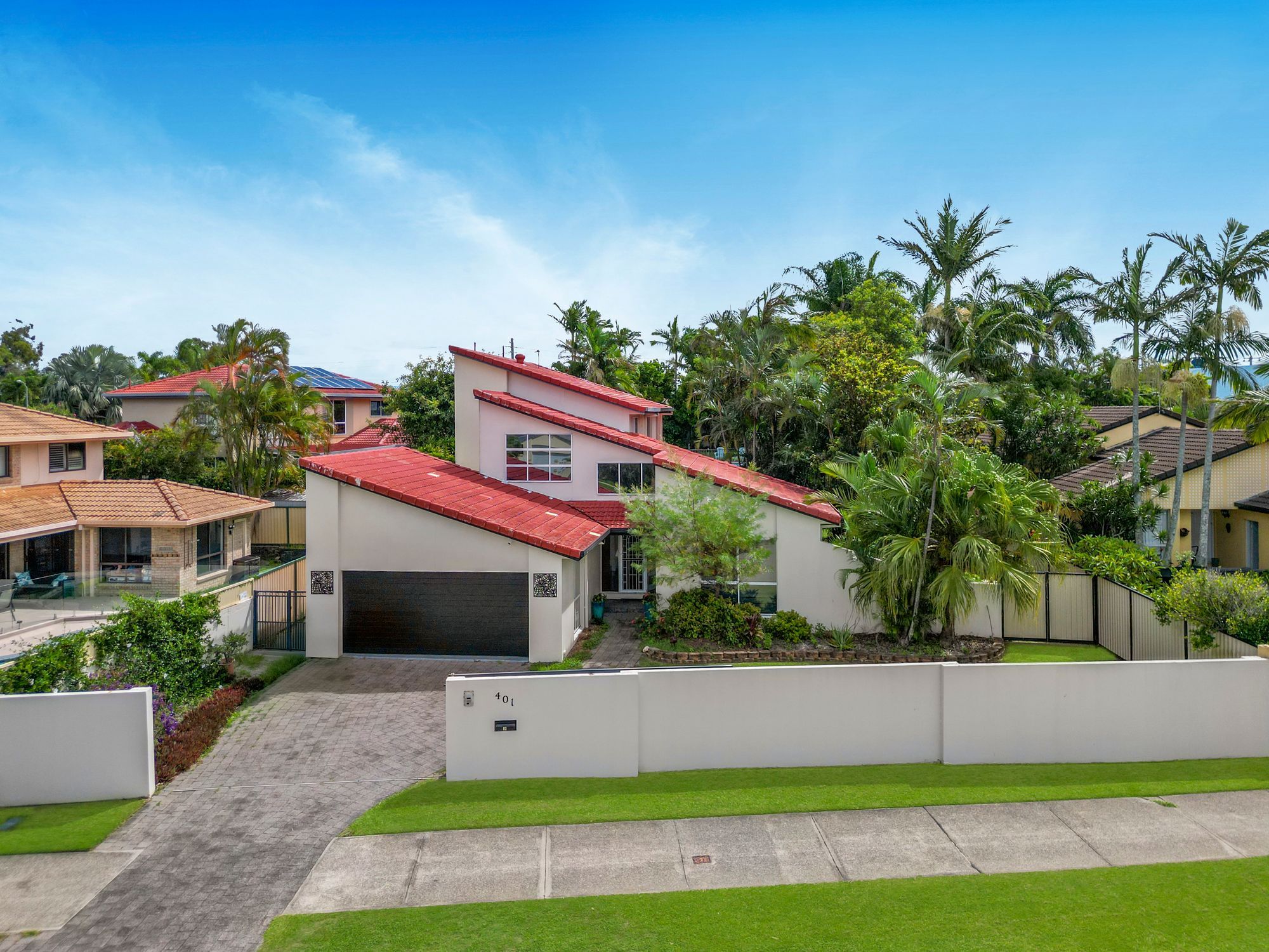 401 Oxley Drive, Runaway Bay QLD 4216