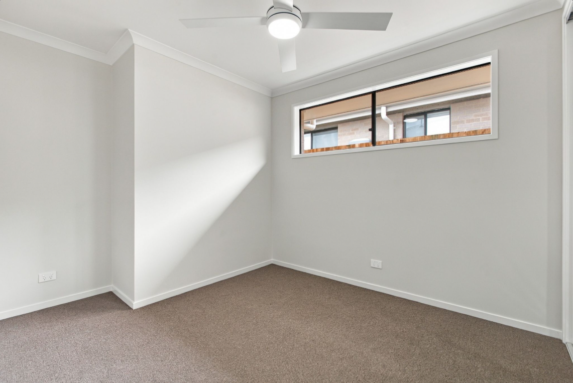 31 Alpine Crescent — photo 9 of 12