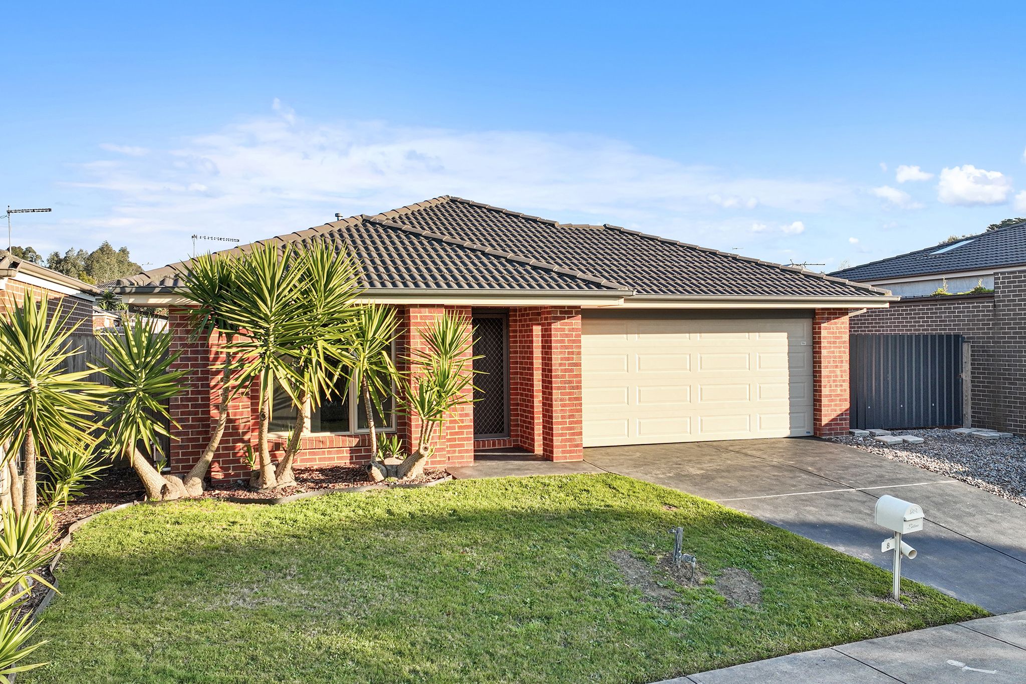 8 Shakespeare Court, Drouin VIC 3818