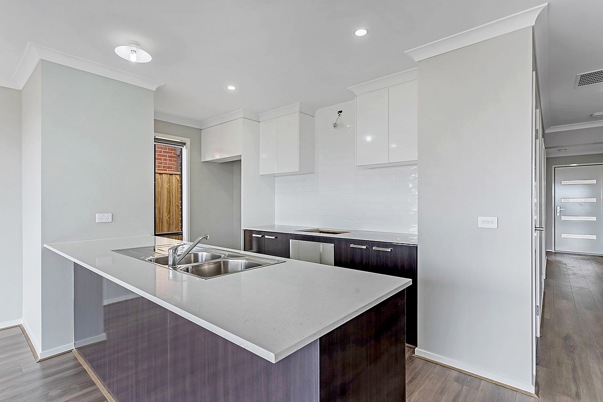 19 Nightingale Road, Mickleham, VIC 3064