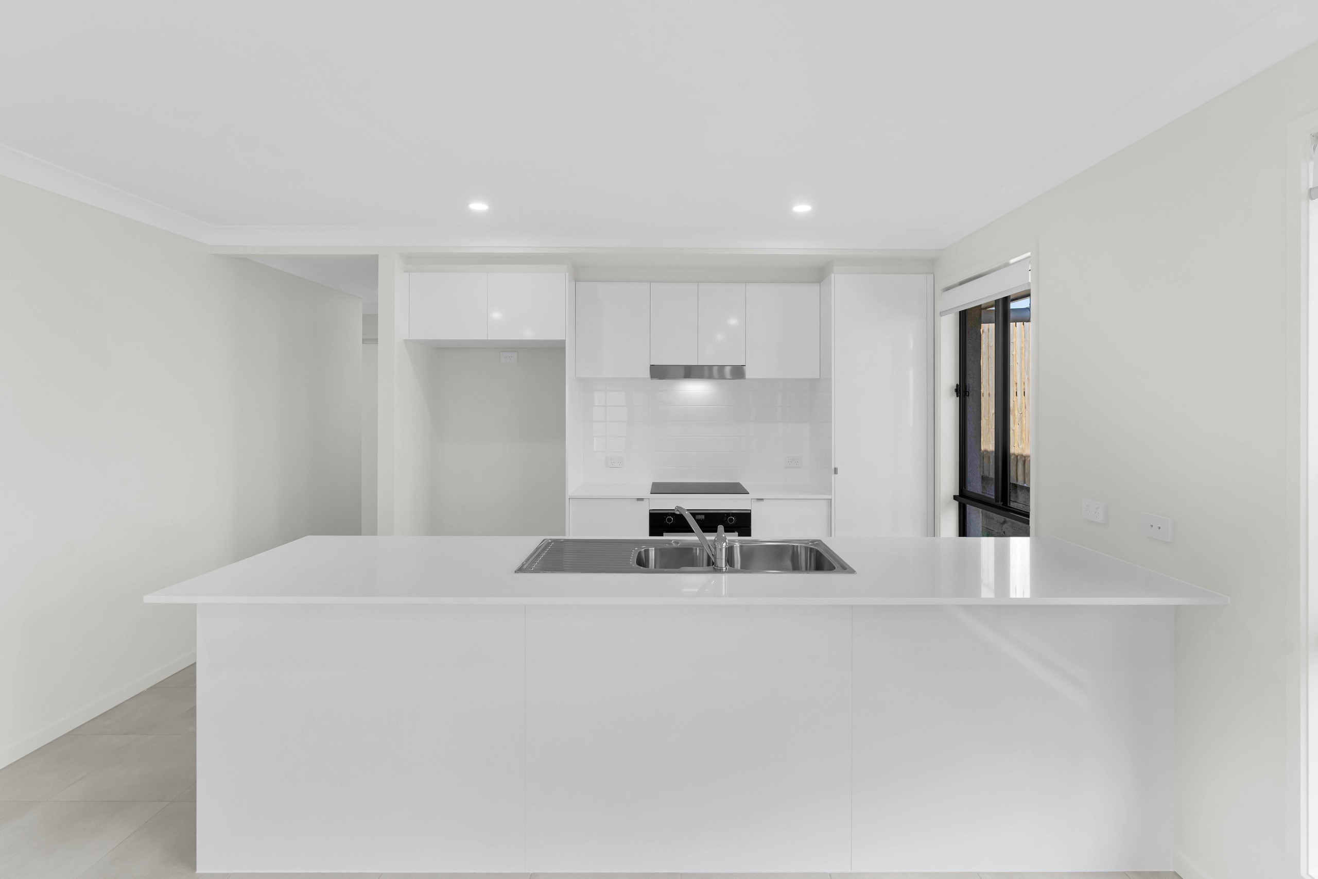 39 Belvedere Drive, SPRING MOUNTAIN, QLD 4300