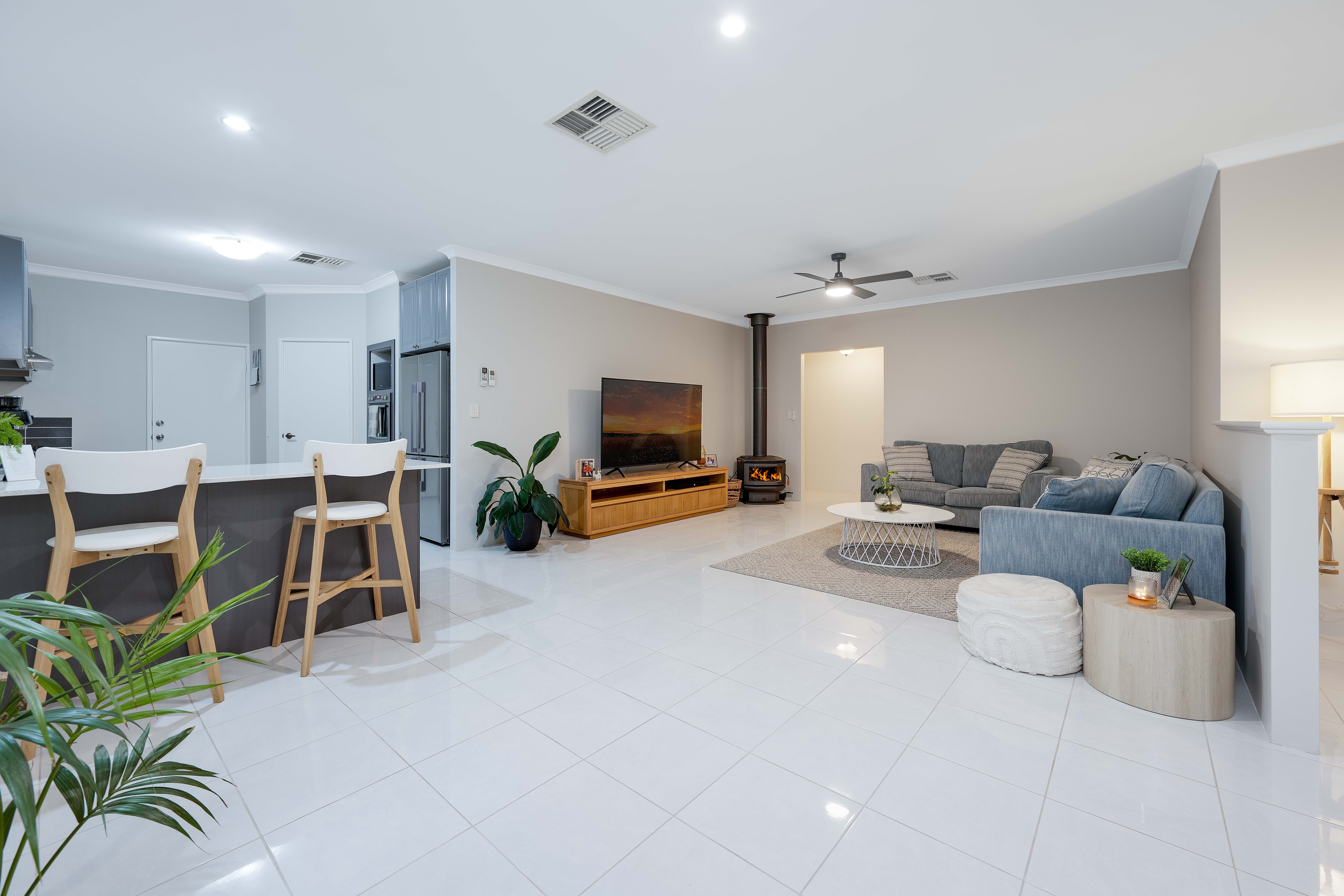 98 Kingsbridge Boulevard — photo 3 of 30