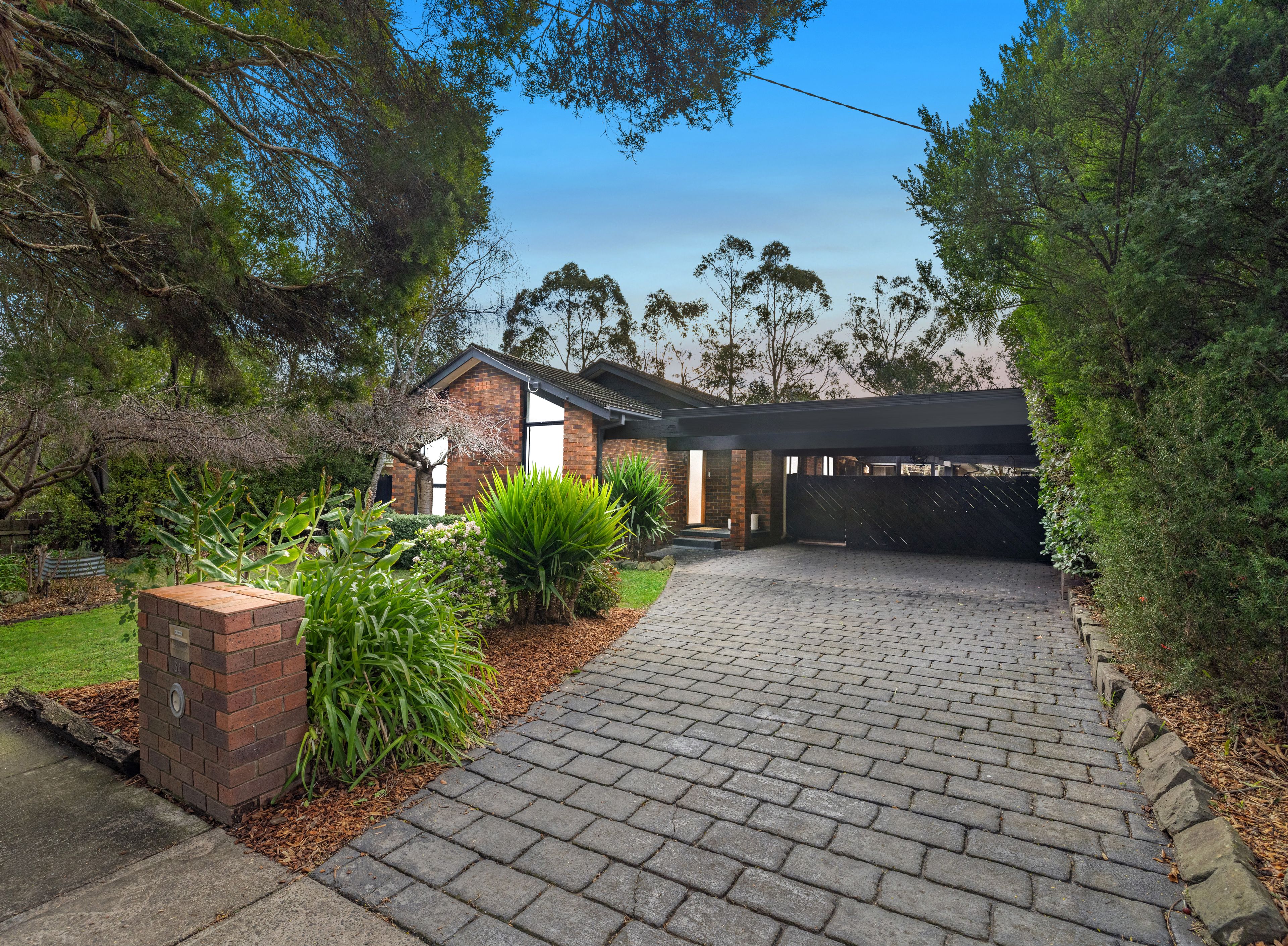 34 Jennifer Crescent, Bayswater North, VIC 3153