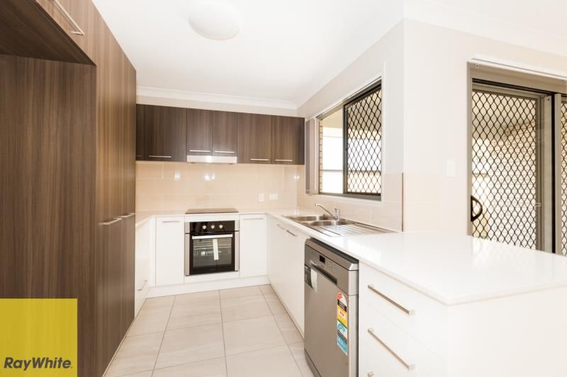 23A Frederick Place, Park Ridge, QLD 4125