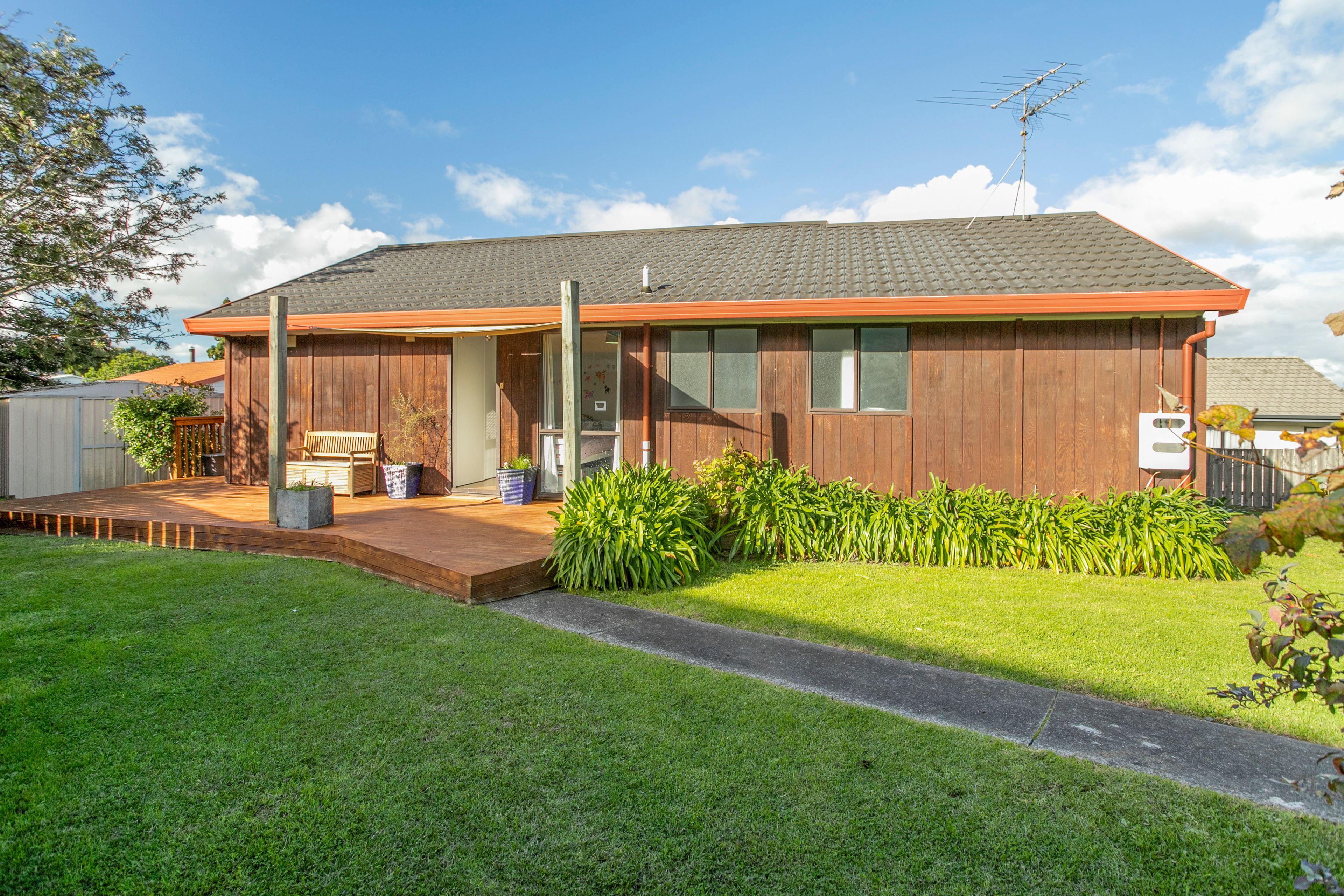 30 Madigan Place, Glendene, Waitakere City