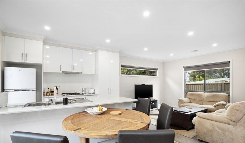 3/905 Geelong Road, Canadian, VIC 3350