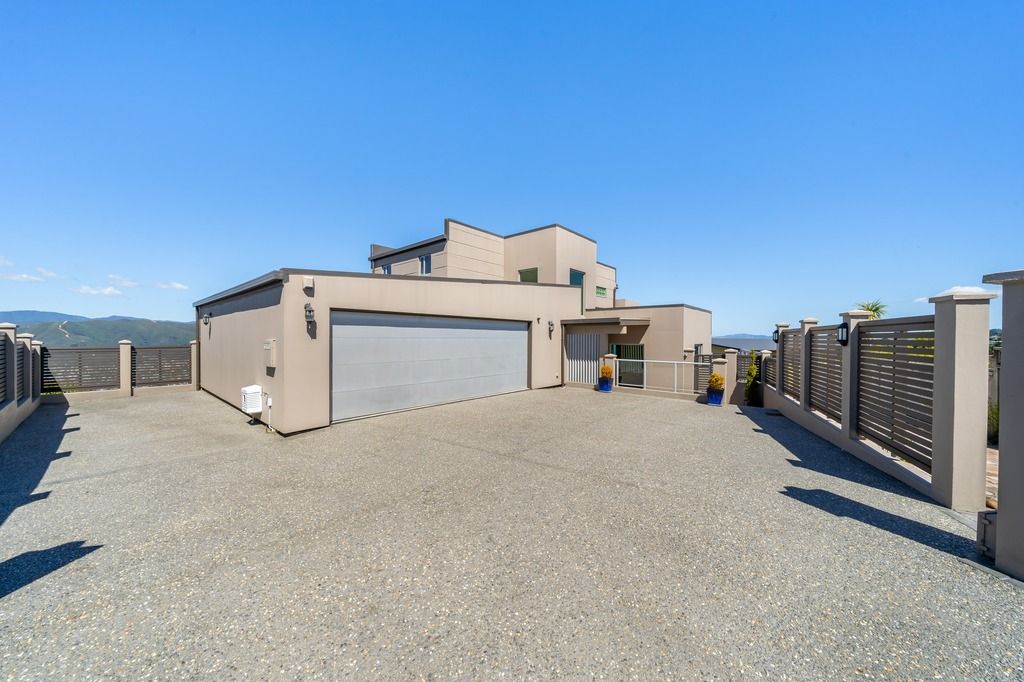 24 Arahiwi Grove, Tirohanga, Lower Hutt City
