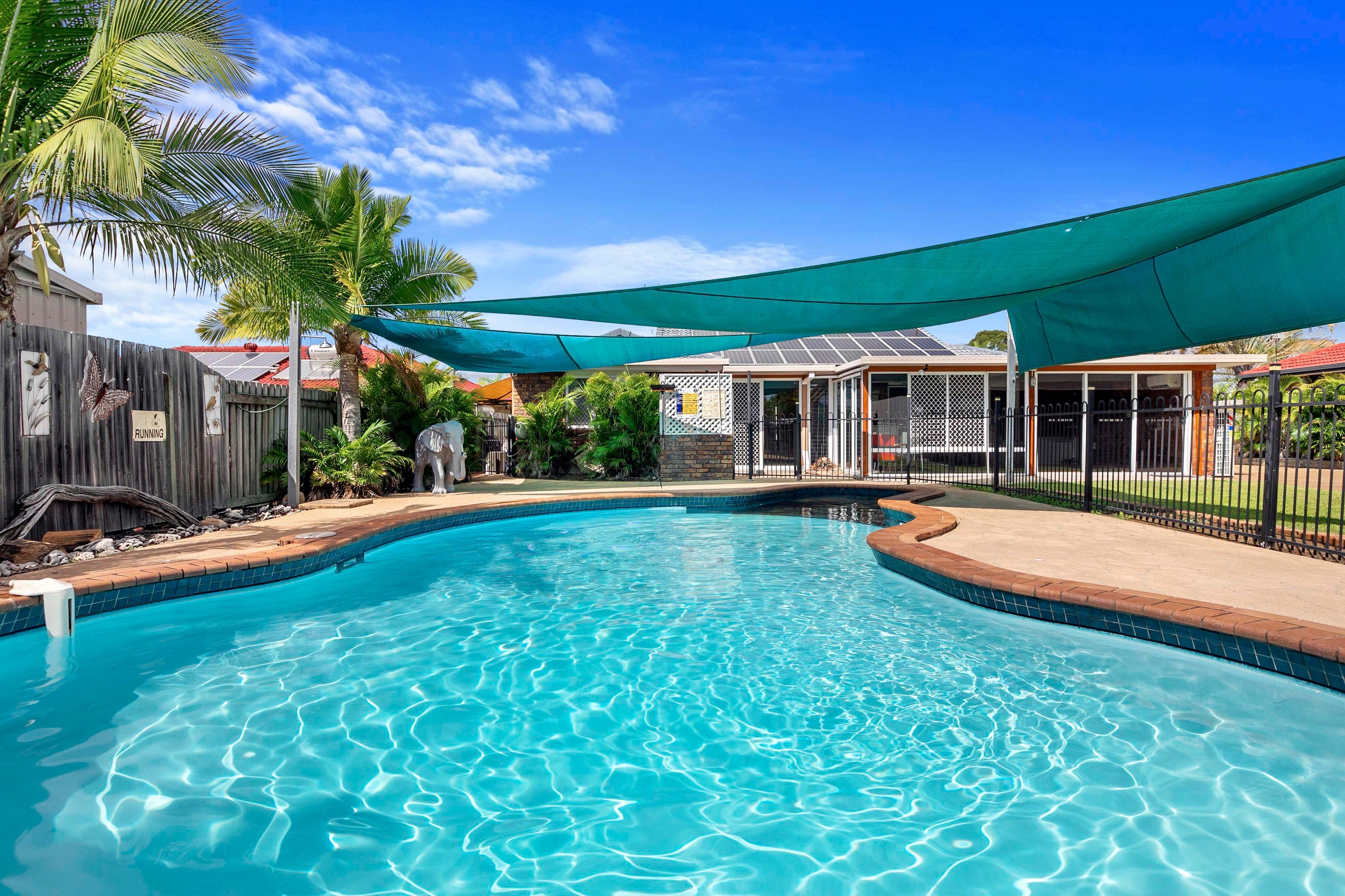 8 Brampton Court, Kawungan, QLD 4655