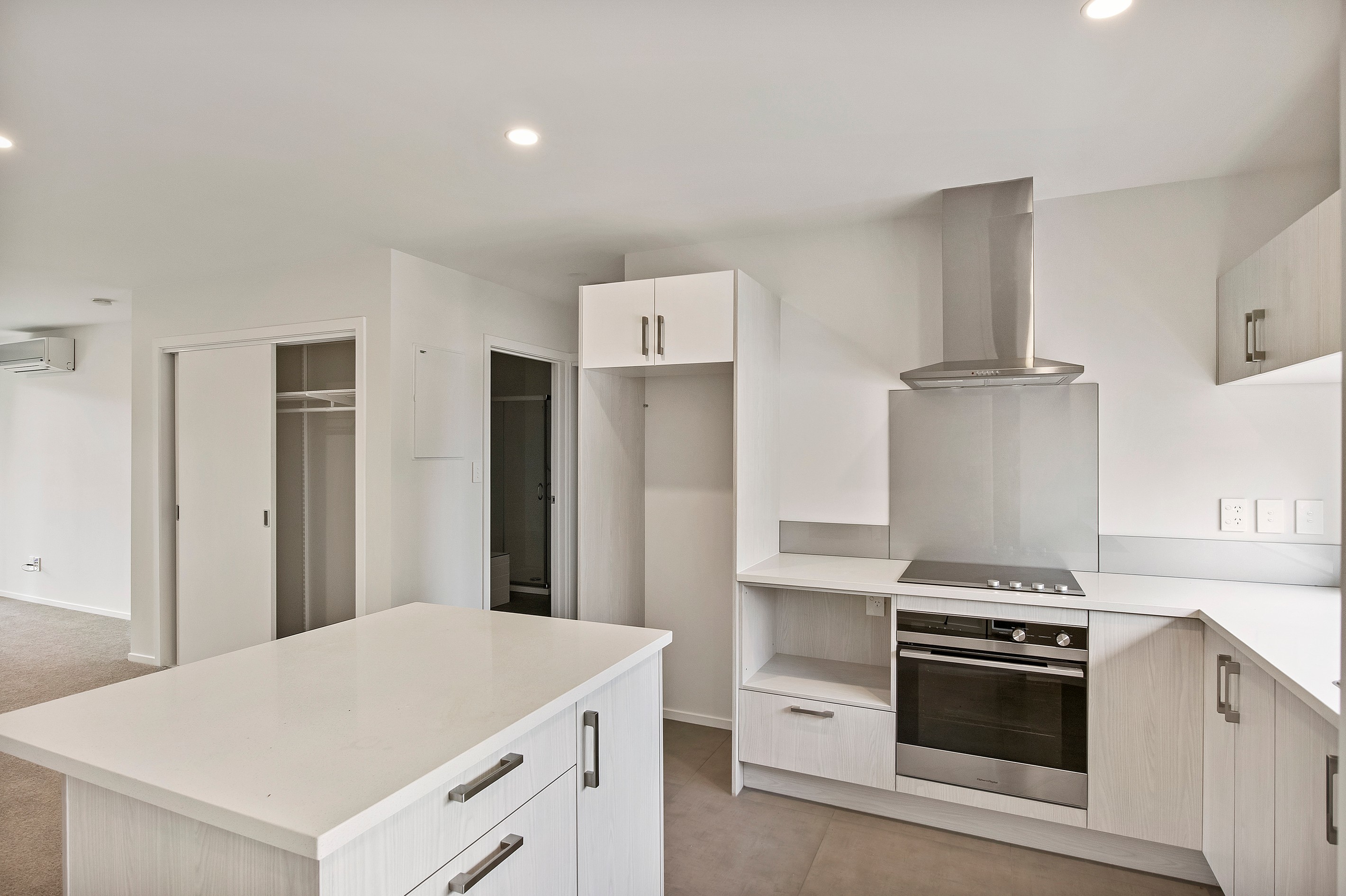 2/3 Woolfield Road, Papatoetoe, Manukau City