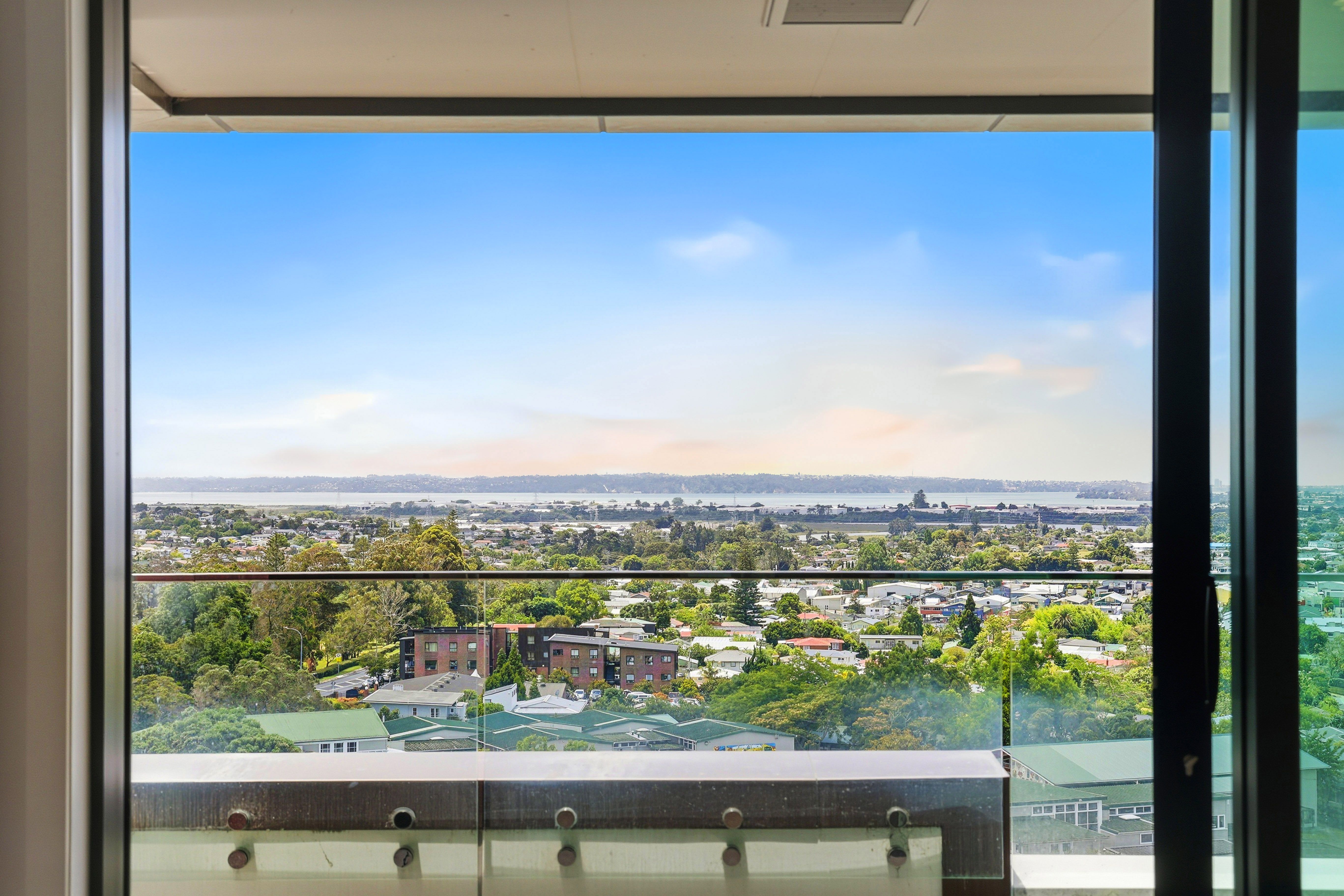 904/8 Waikumete Road, Glen Eden, Waitakere City