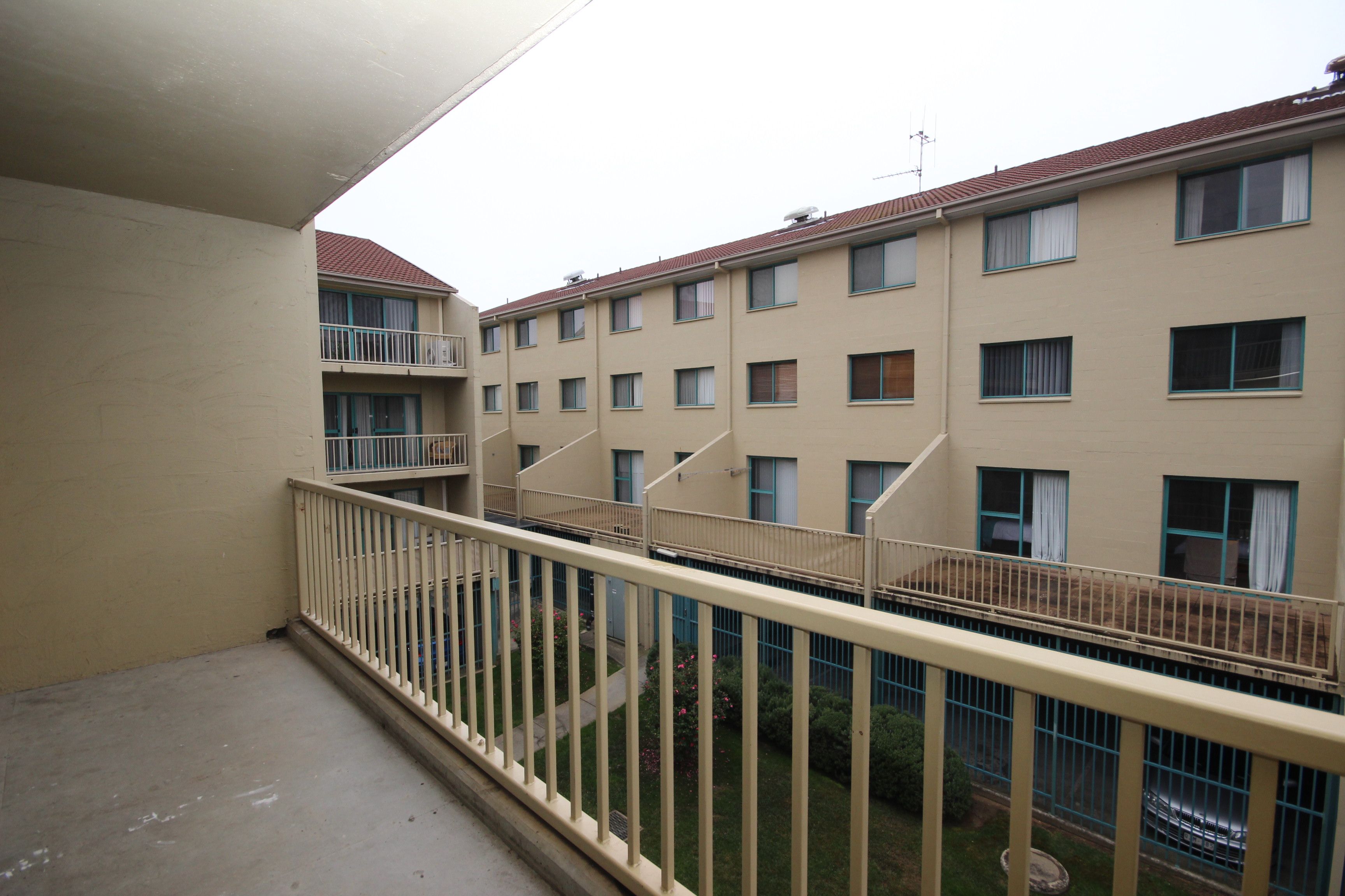58/53 McMillan Crescent — photo 17 of 19